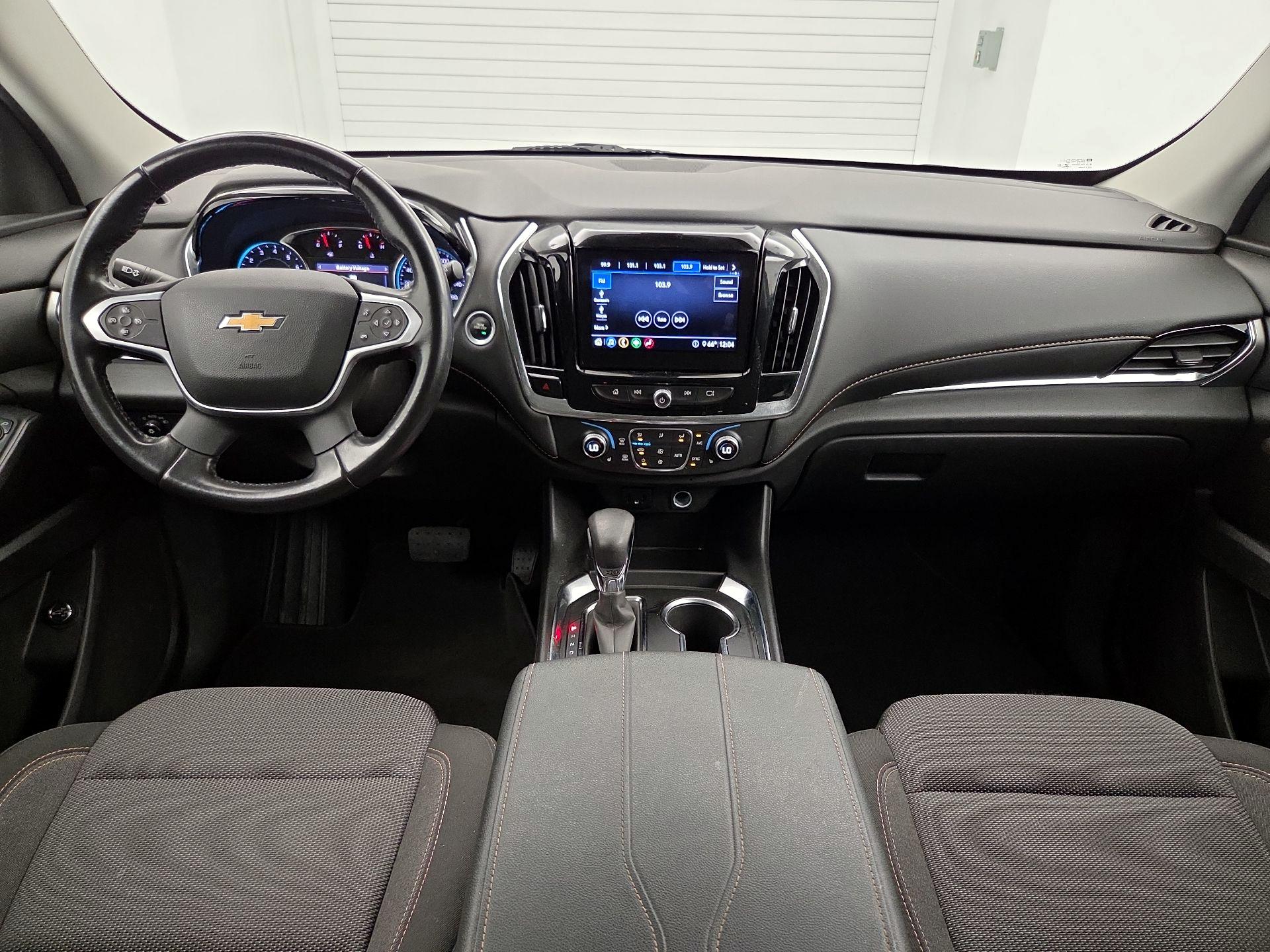 Thumbnail: 2021 Chevrolet Traverse - 9