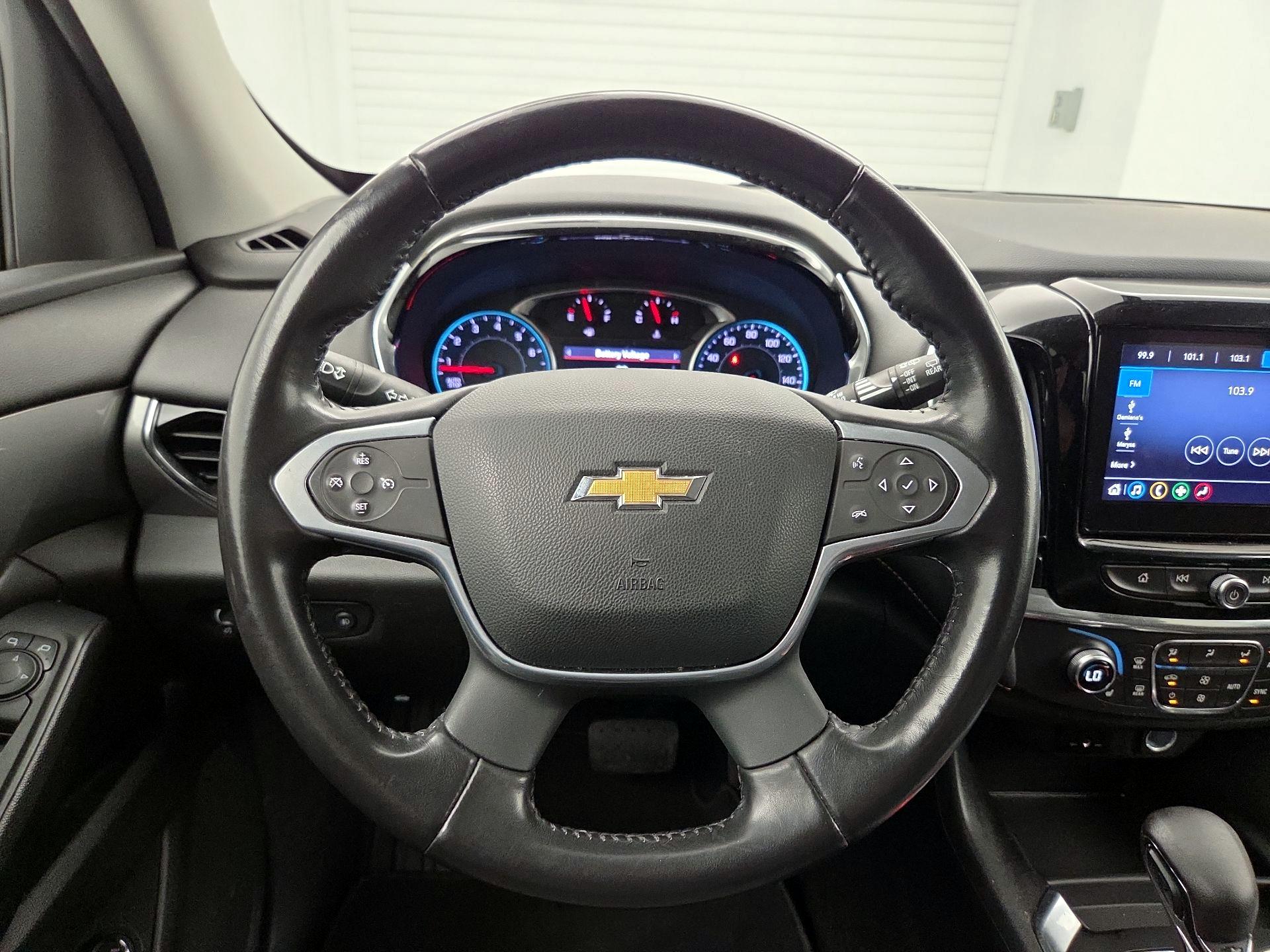 Thumbnail: 2021 Chevrolet Traverse - 10