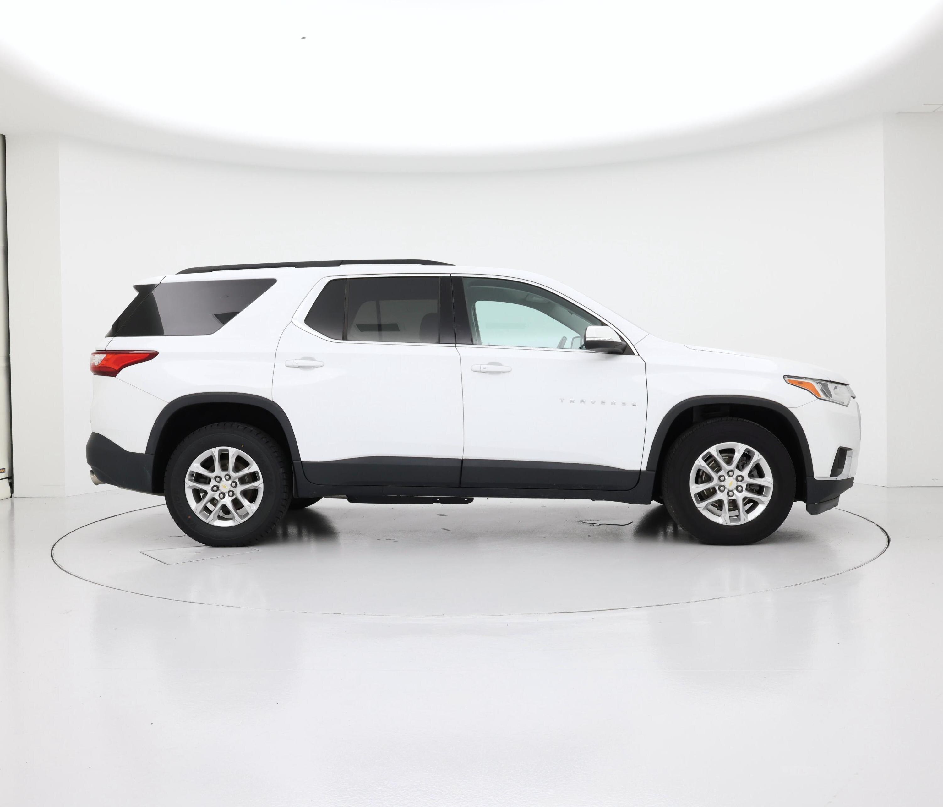 Thumbnail: 2021 Chevrolet Traverse - 7