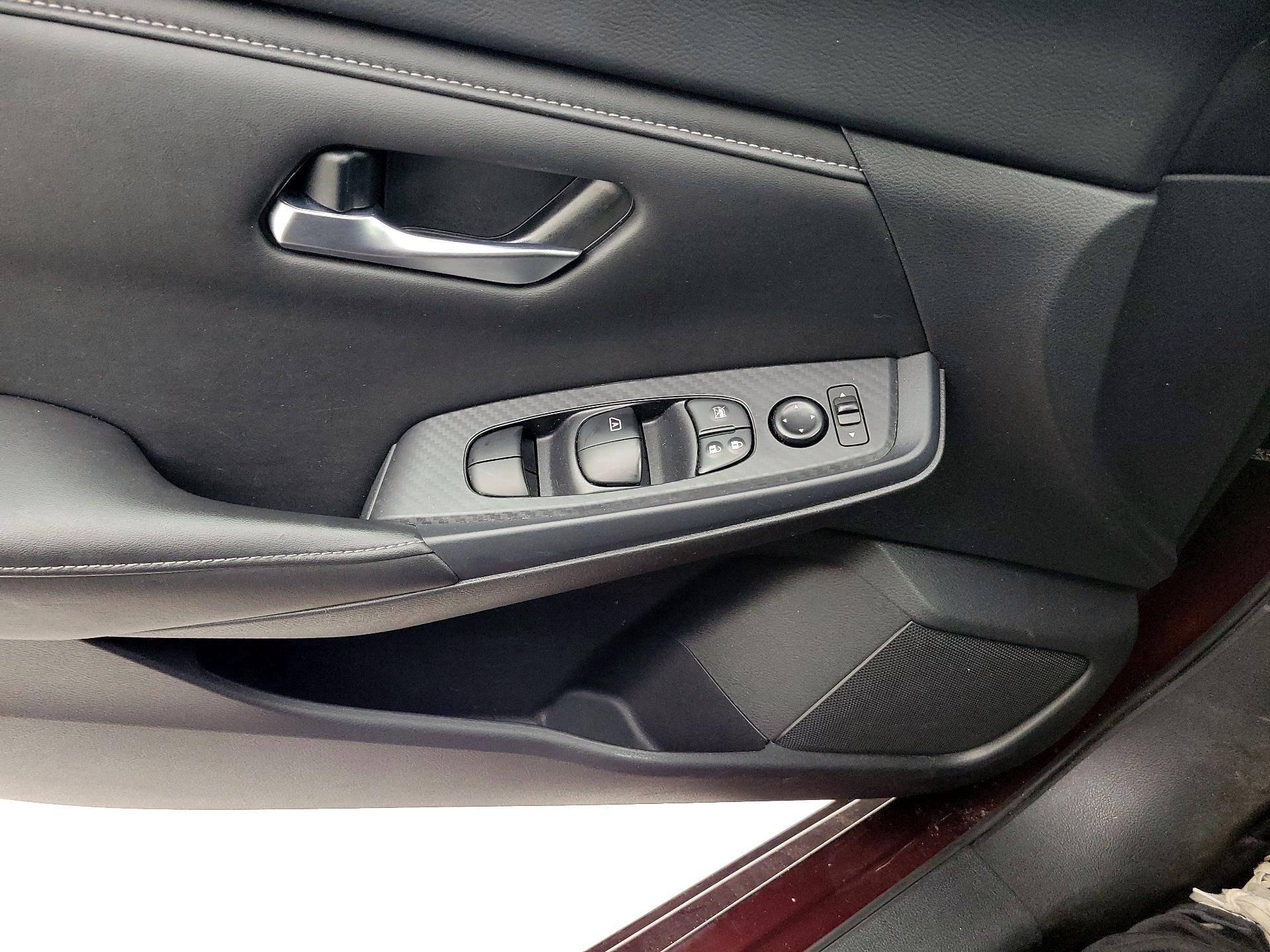 Thumbnail: 2023 Nissan Sentra - 12