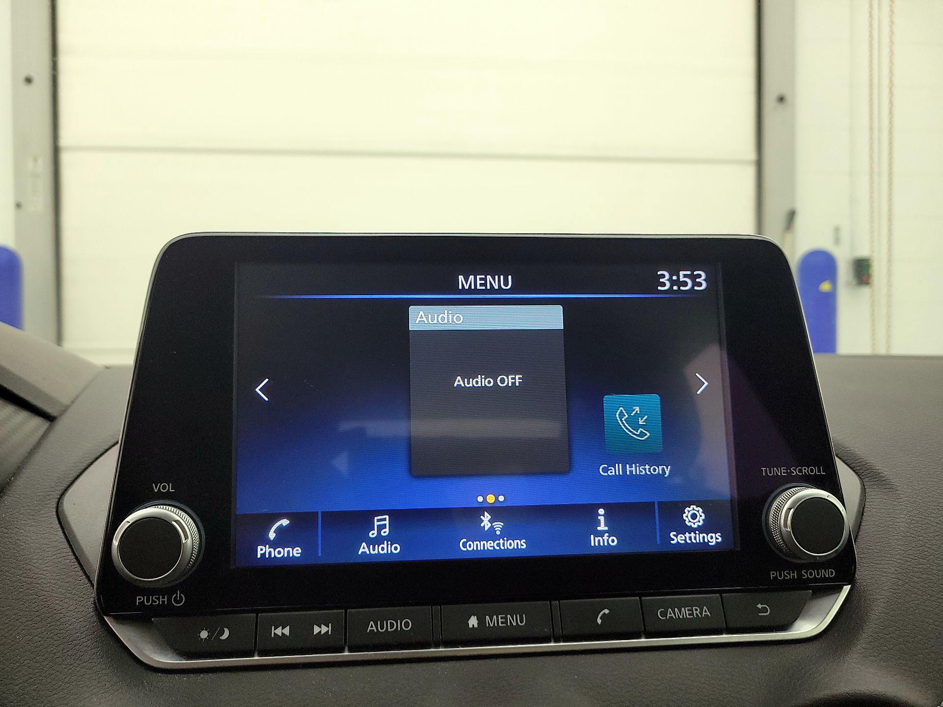 Thumbnail: 2023 Nissan Sentra - 15