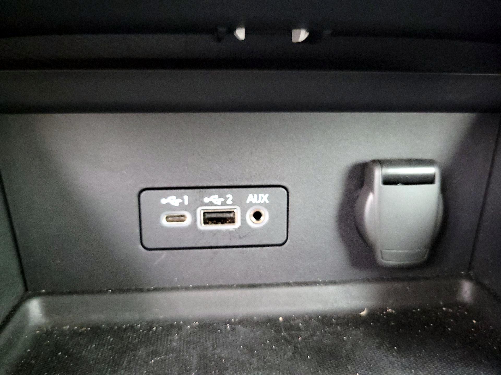 Thumbnail: 2023 Nissan Sentra - 18