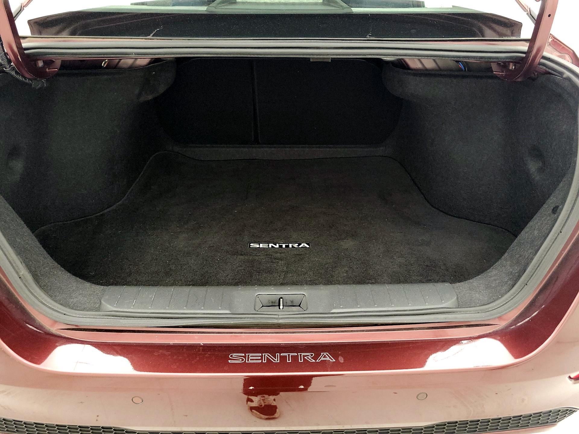 Thumbnail: 2023 Nissan Sentra - 20