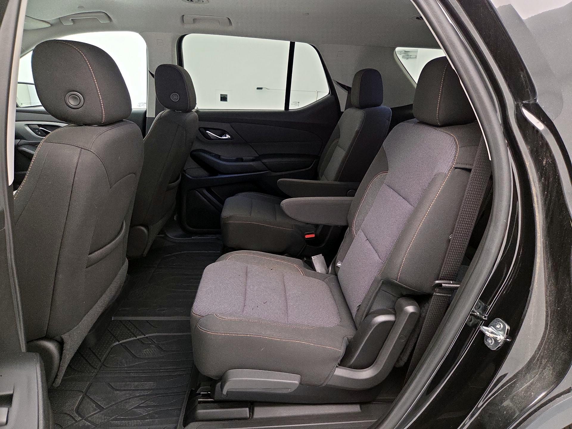 Thumbnail: 2021 Chevrolet Traverse - 19