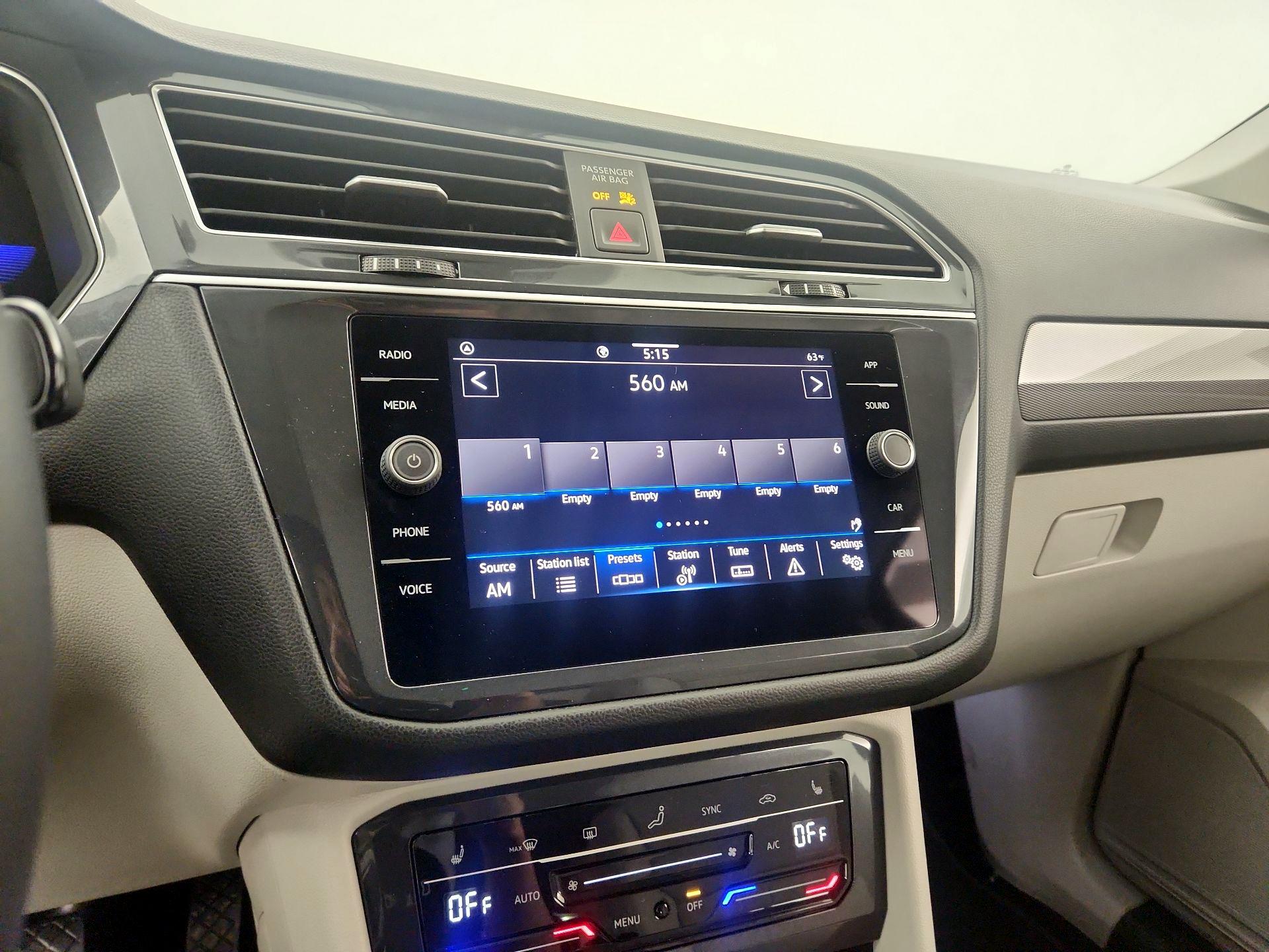 Thumbnail: 2023 Volkswagen Tiguan - 15