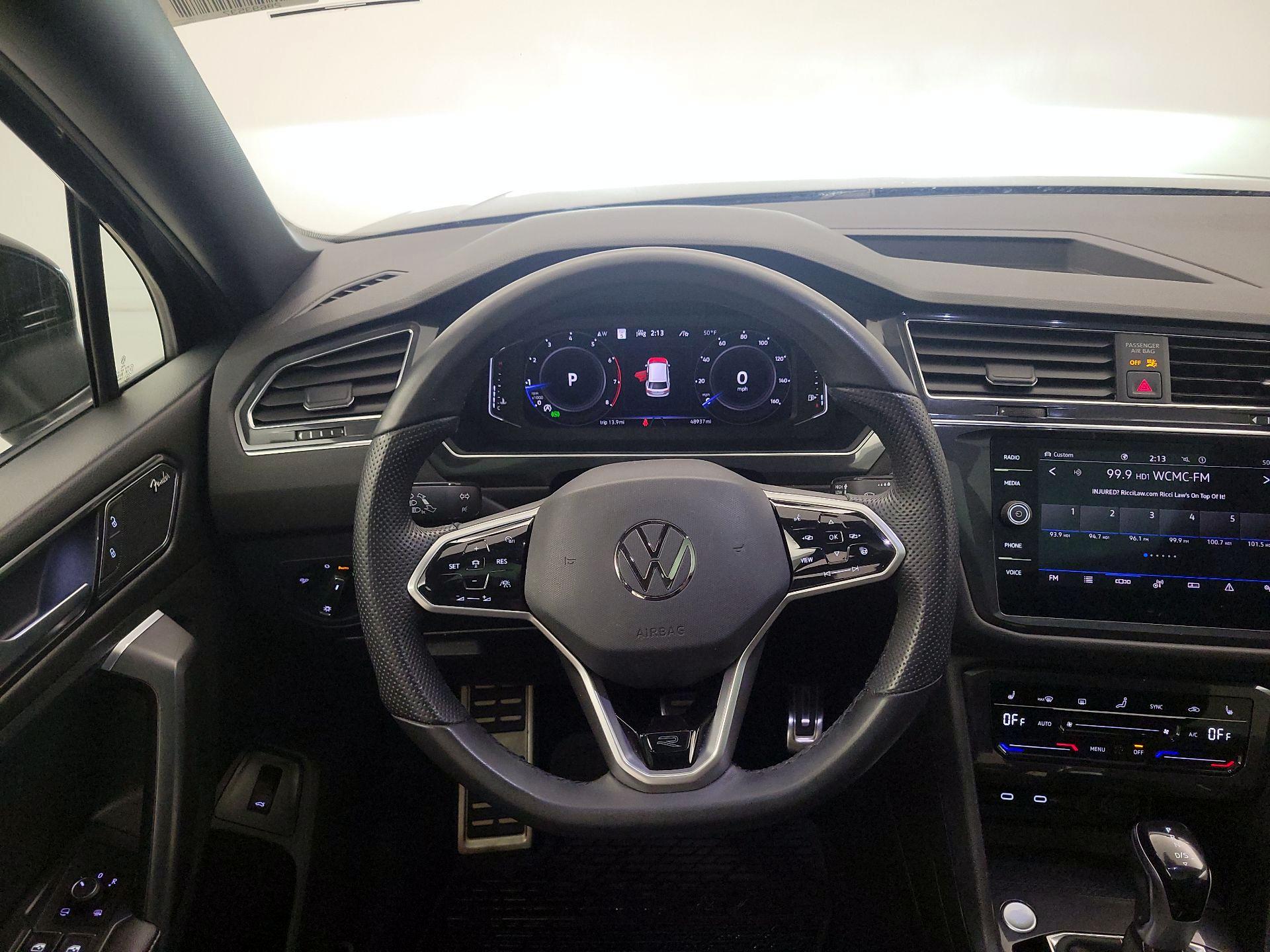 Thumbnail: 2022 Volkswagen Tiguan - 10