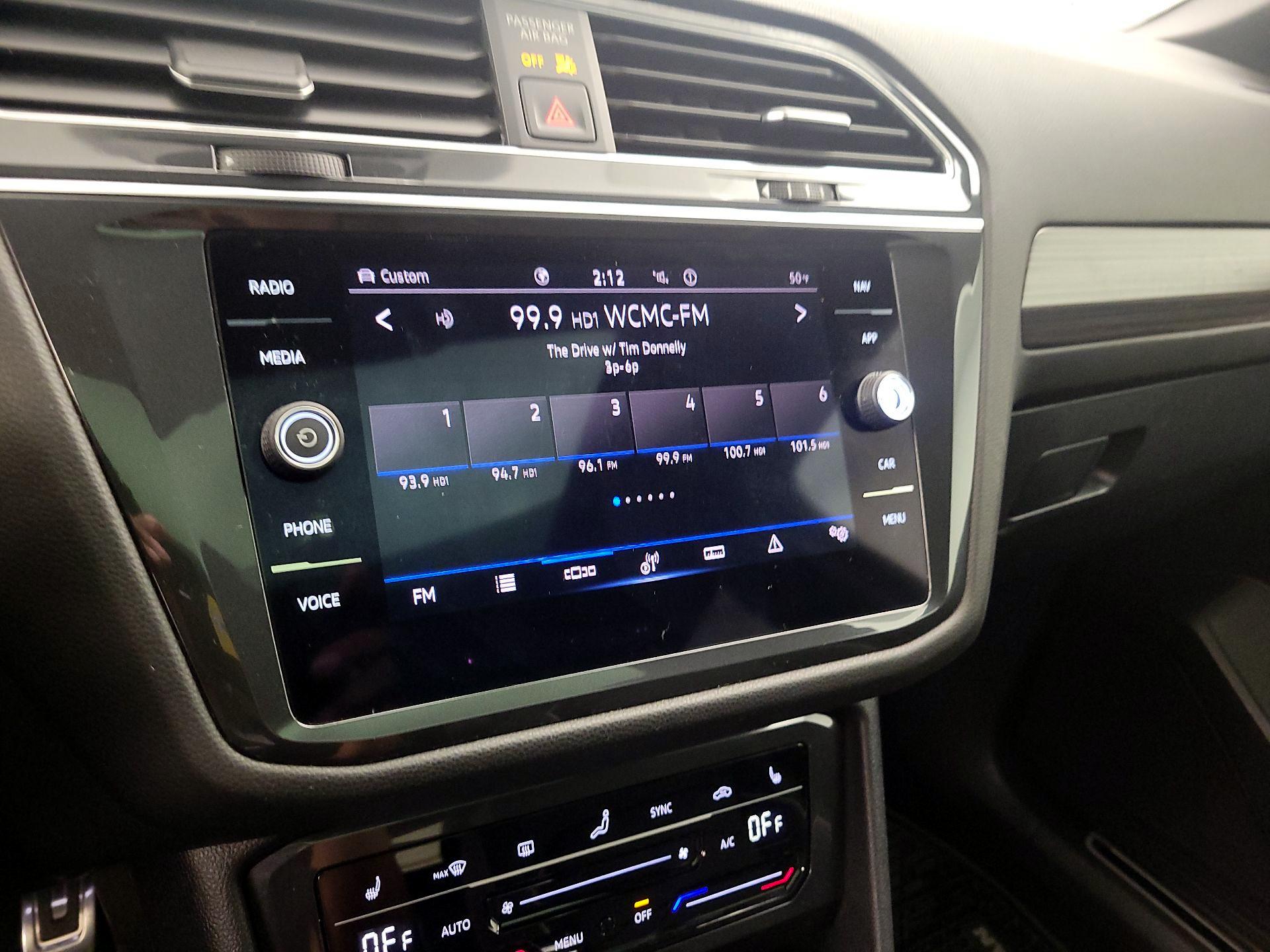 Thumbnail: 2022 Volkswagen Tiguan - 15