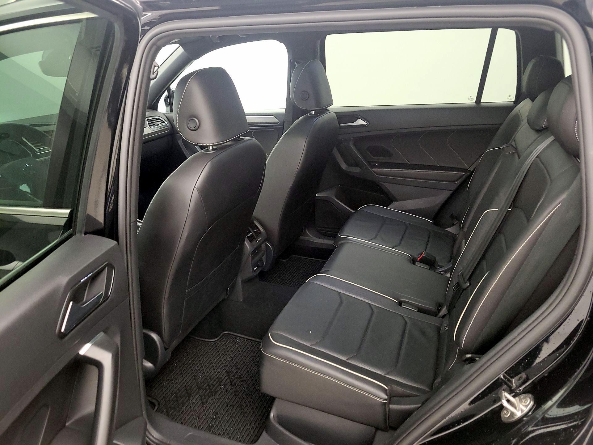 Thumbnail: 2022 Volkswagen Tiguan - 20