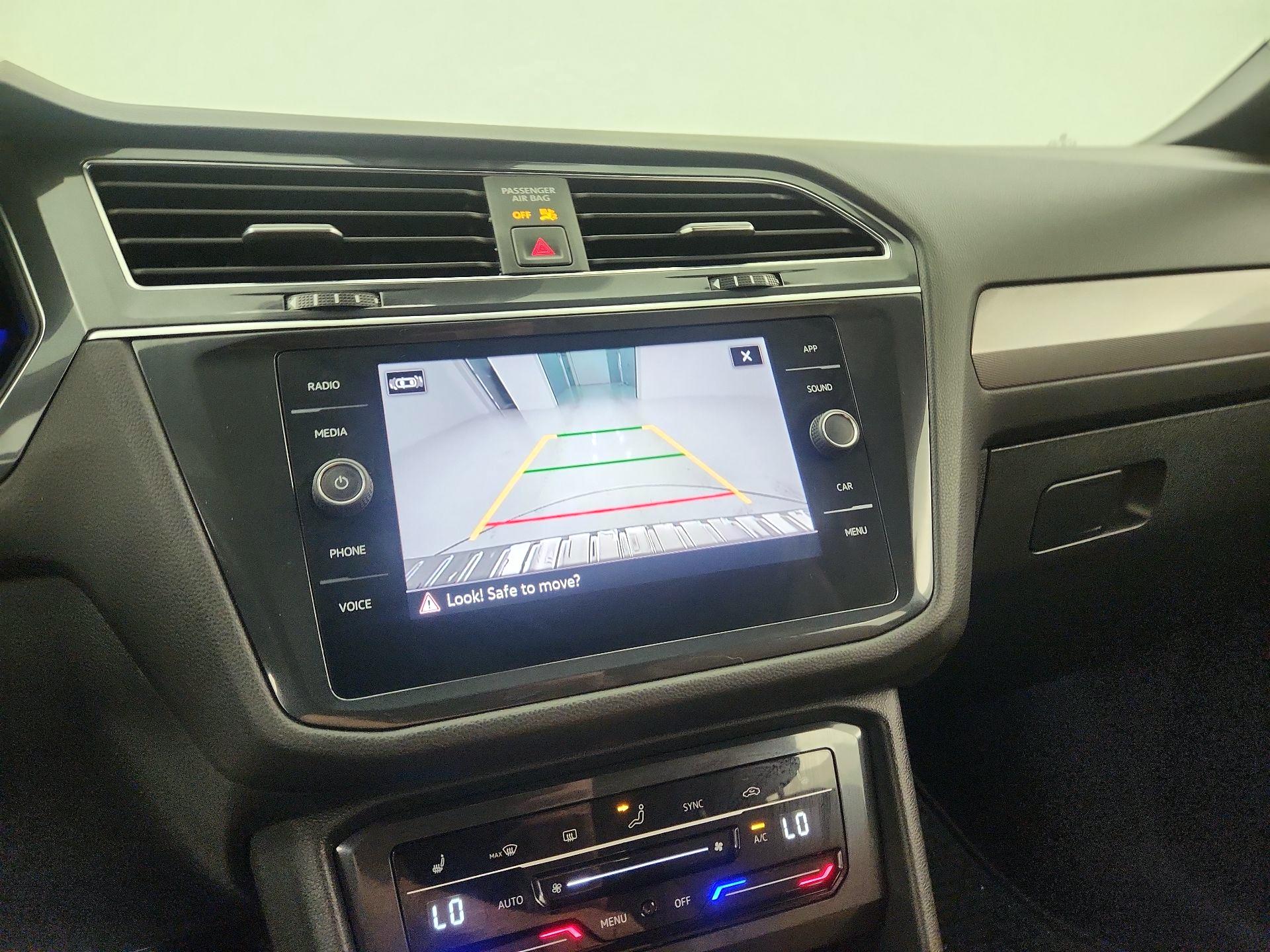 Thumbnail: 2023 Volkswagen Tiguan - 14