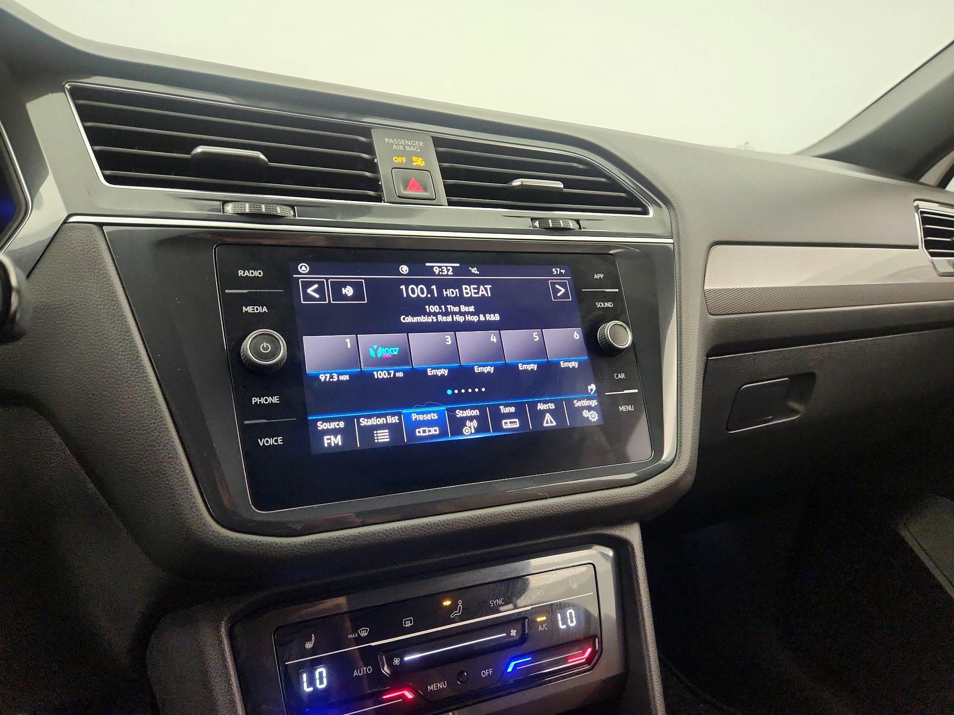 Thumbnail: 2023 Volkswagen Tiguan - 15