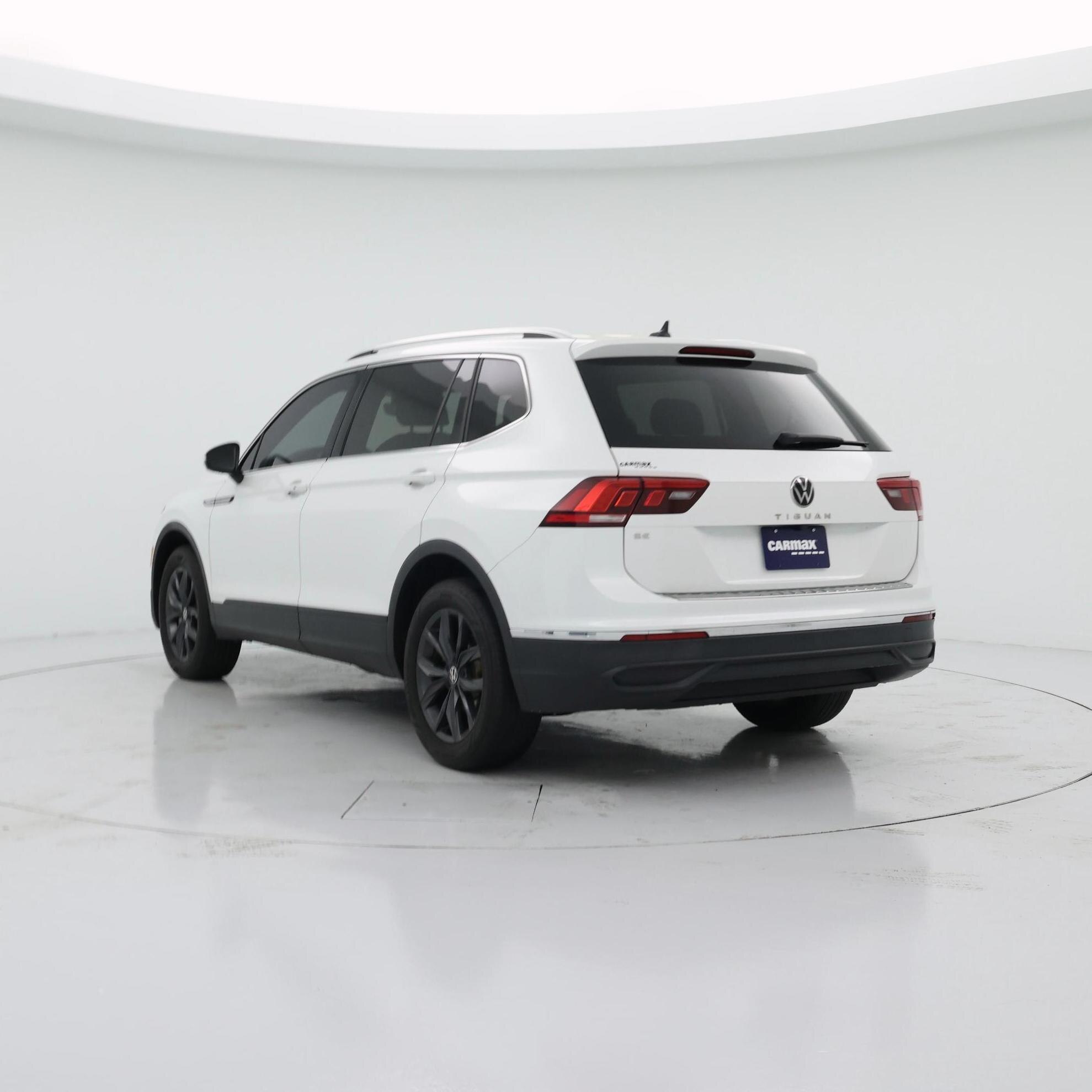 Thumbnail: 2023 Volkswagen Tiguan - 2