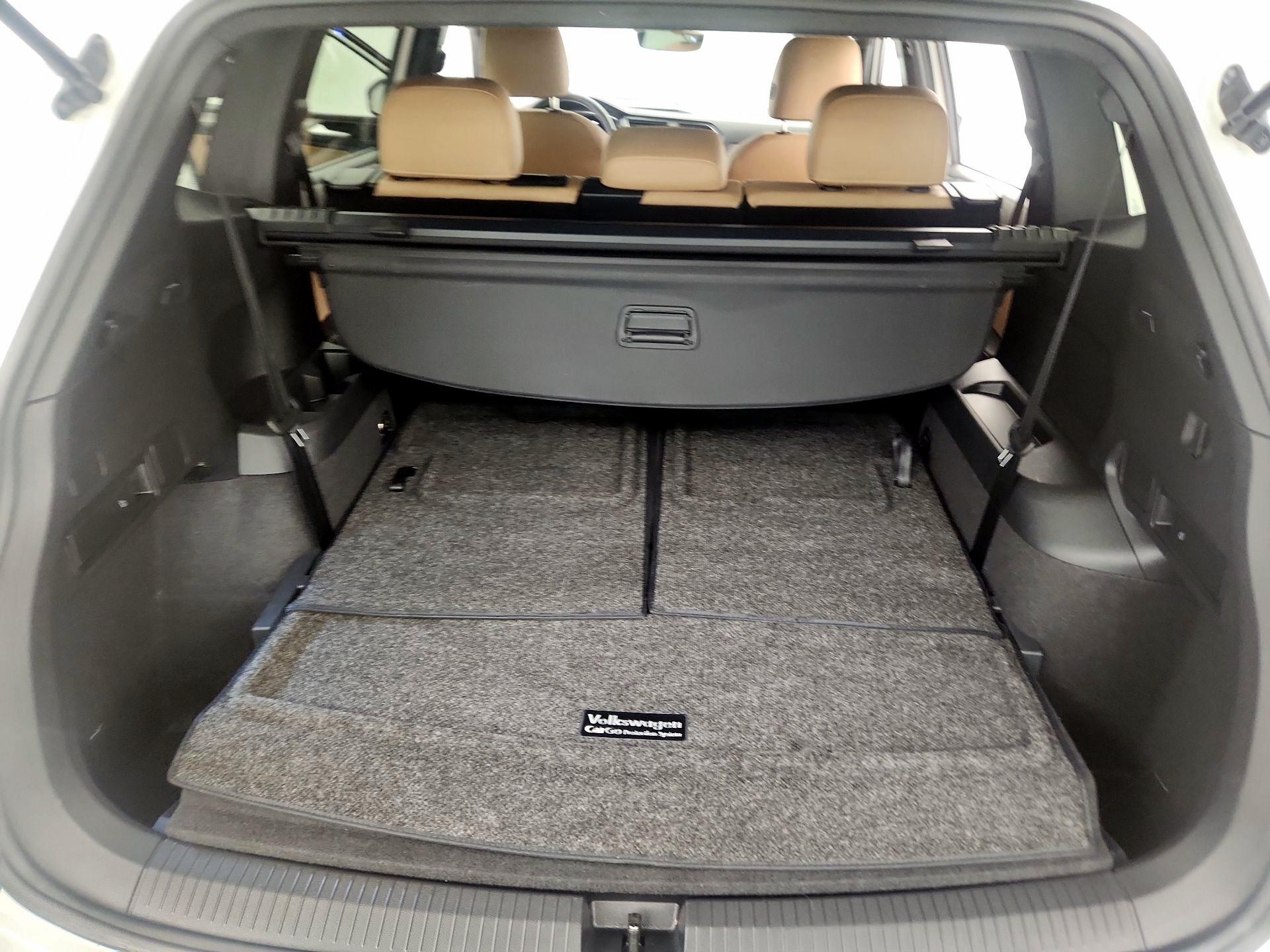 Thumbnail: 2023 Volkswagen Tiguan - 20