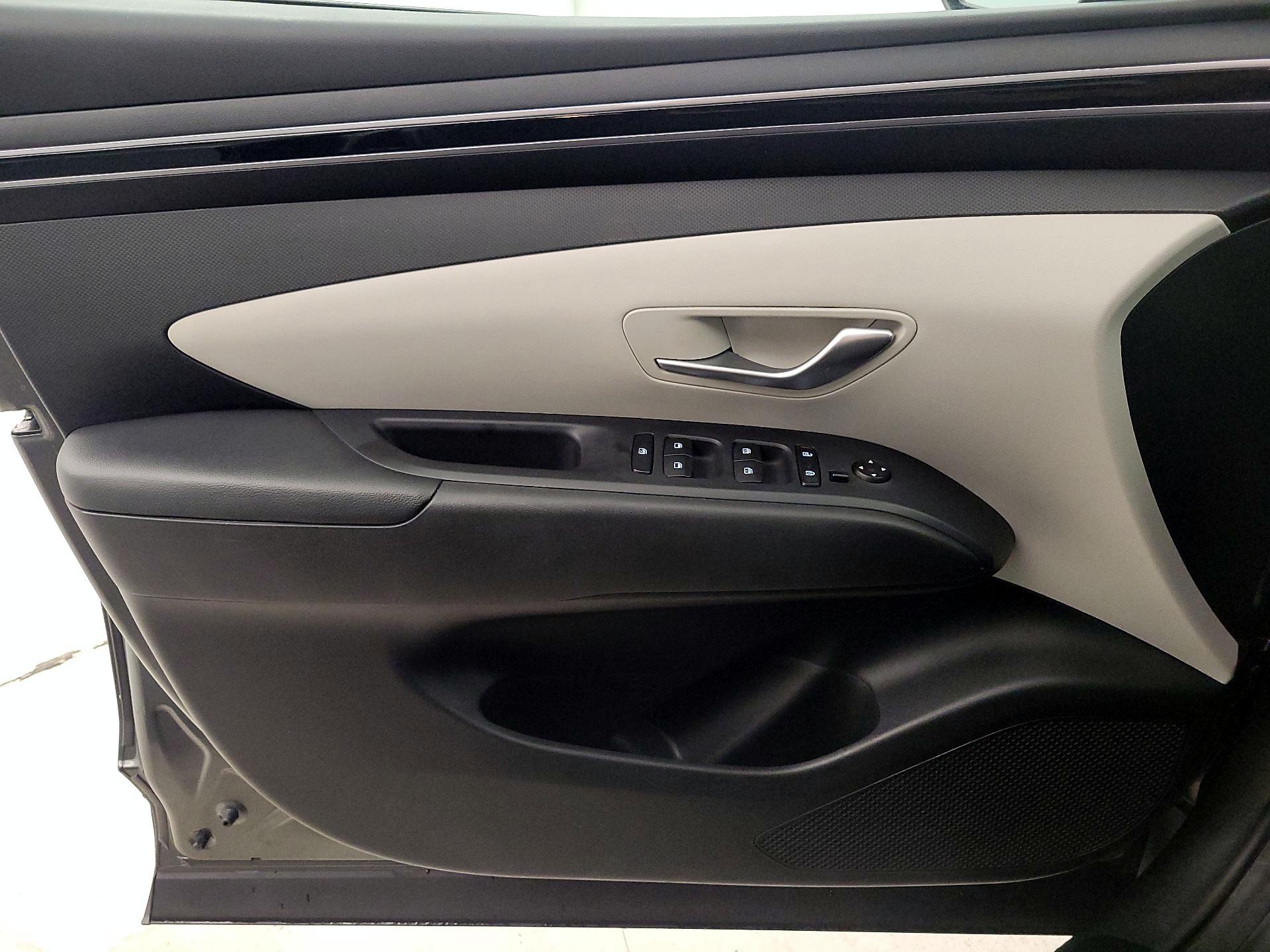 Thumbnail: 2023 Hyundai Tucson - 12