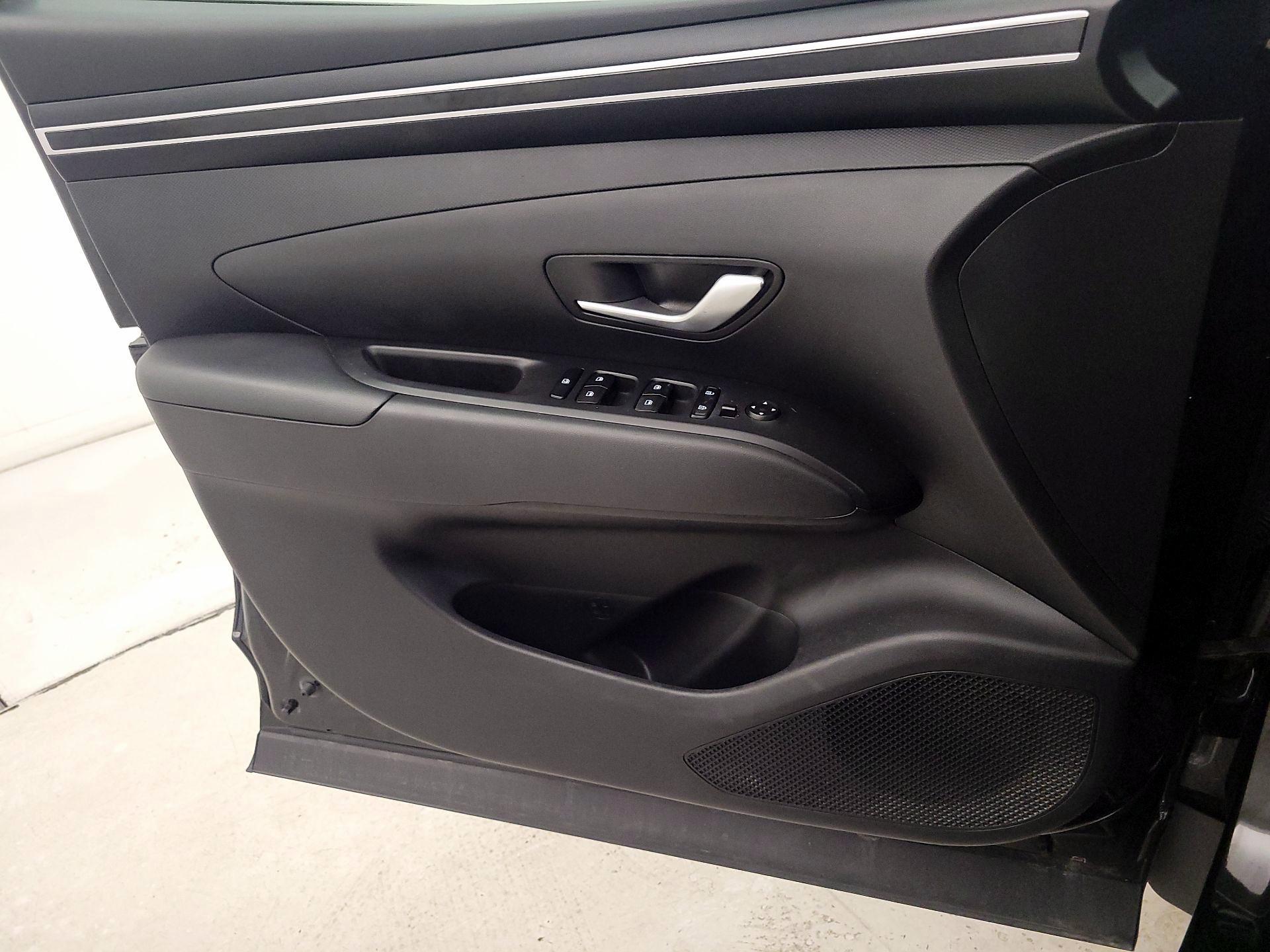 Thumbnail: 2023 Hyundai Tucson - 12