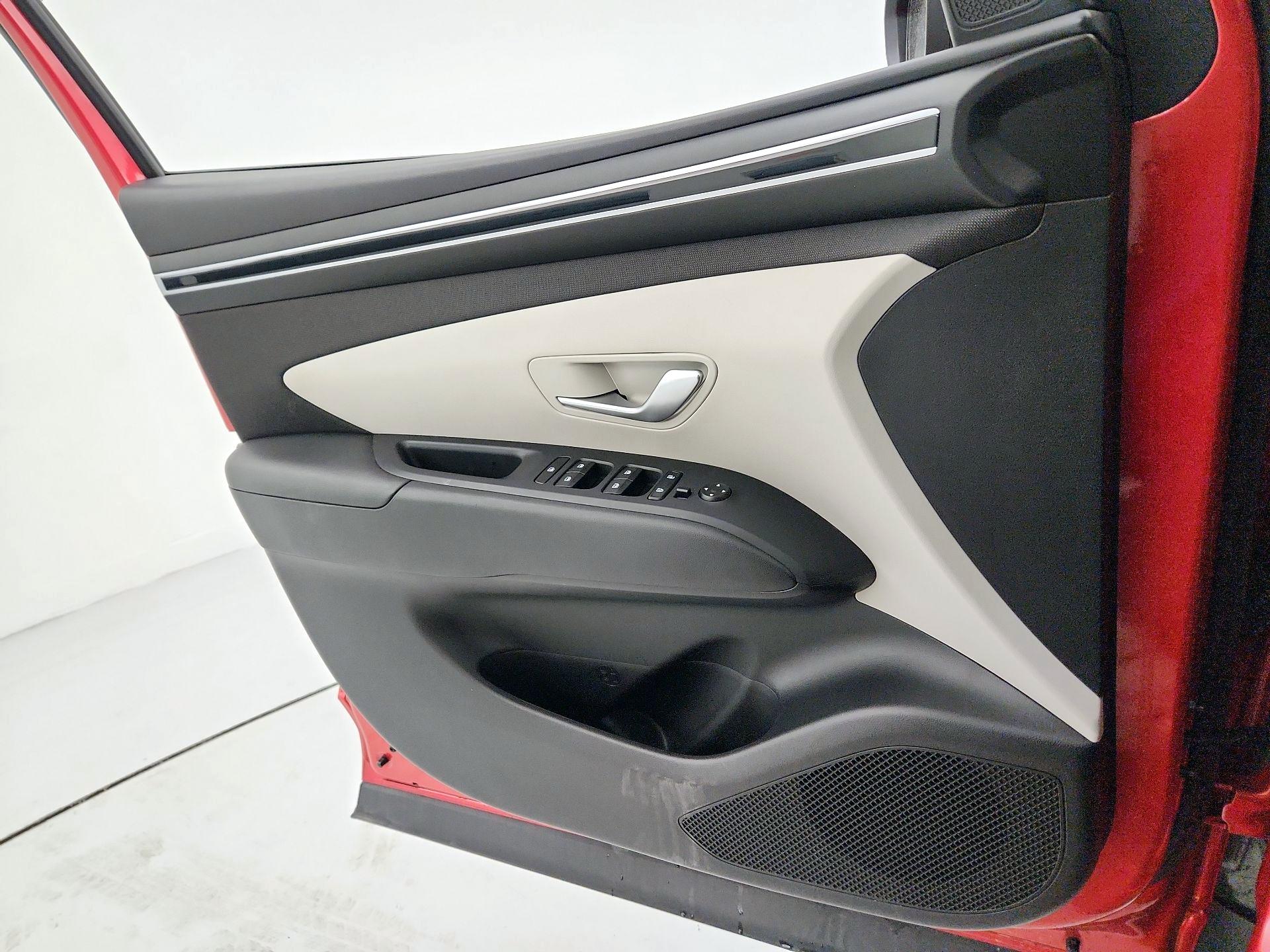 Thumbnail: 2023 Hyundai Tucson - 12