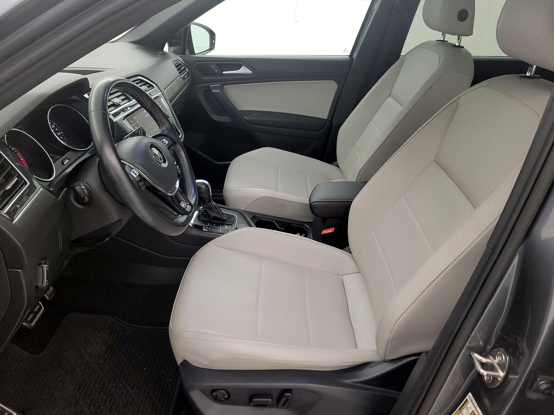 Thumbnail: 2021 Volkswagen Tiguan - 11