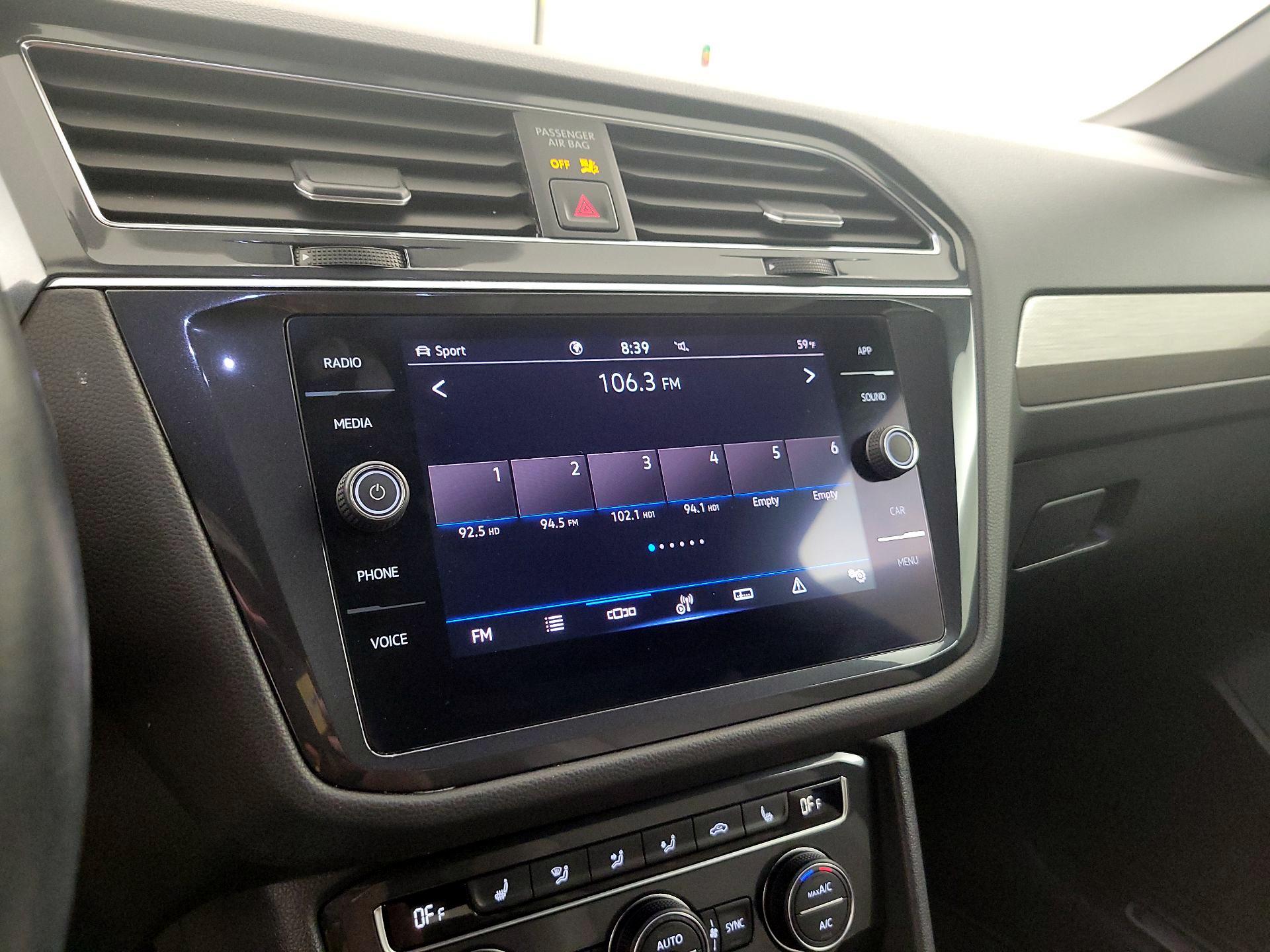 Thumbnail: 2021 Volkswagen Tiguan - 14