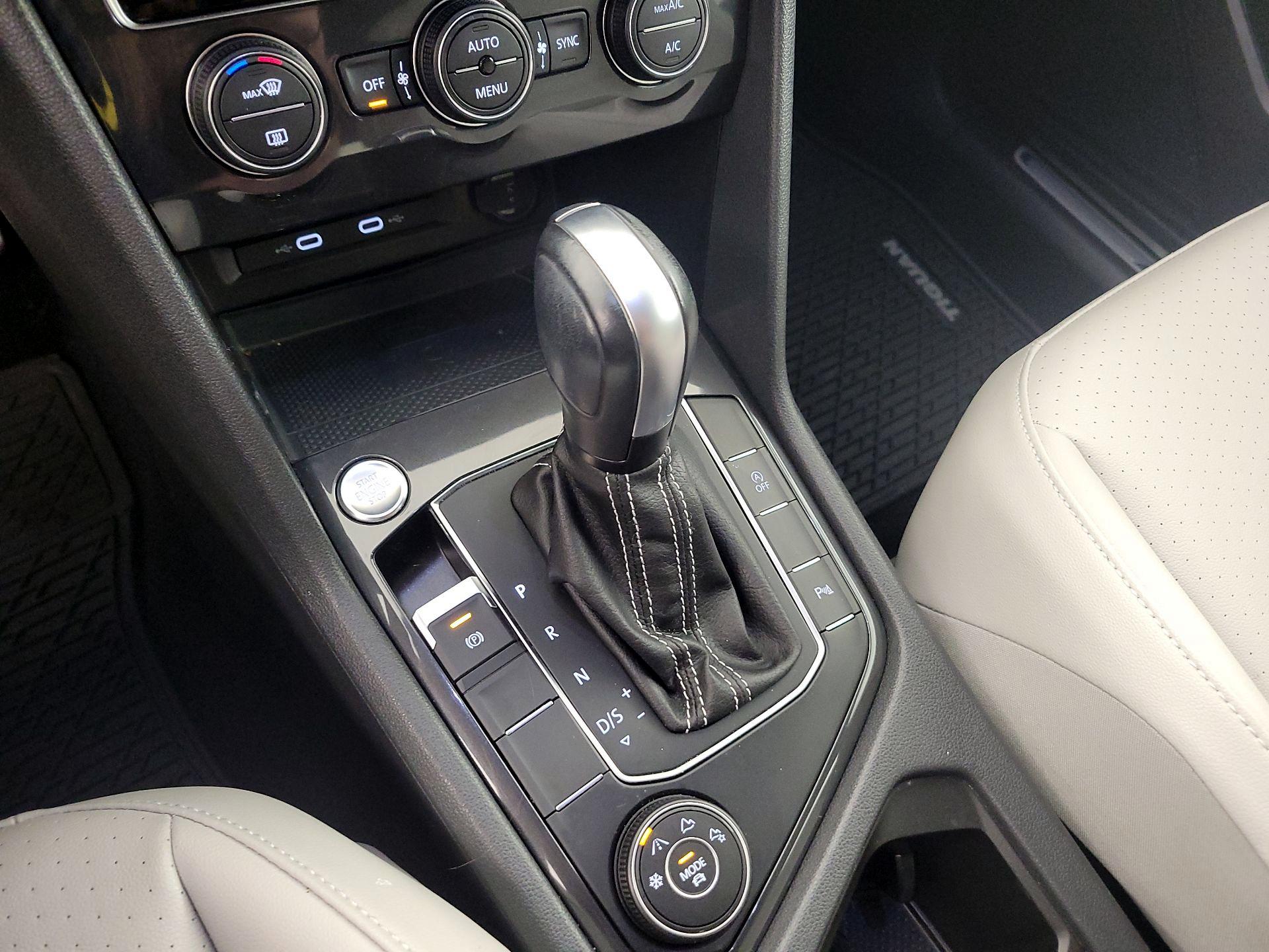 Thumbnail: 2021 Volkswagen Tiguan - 16