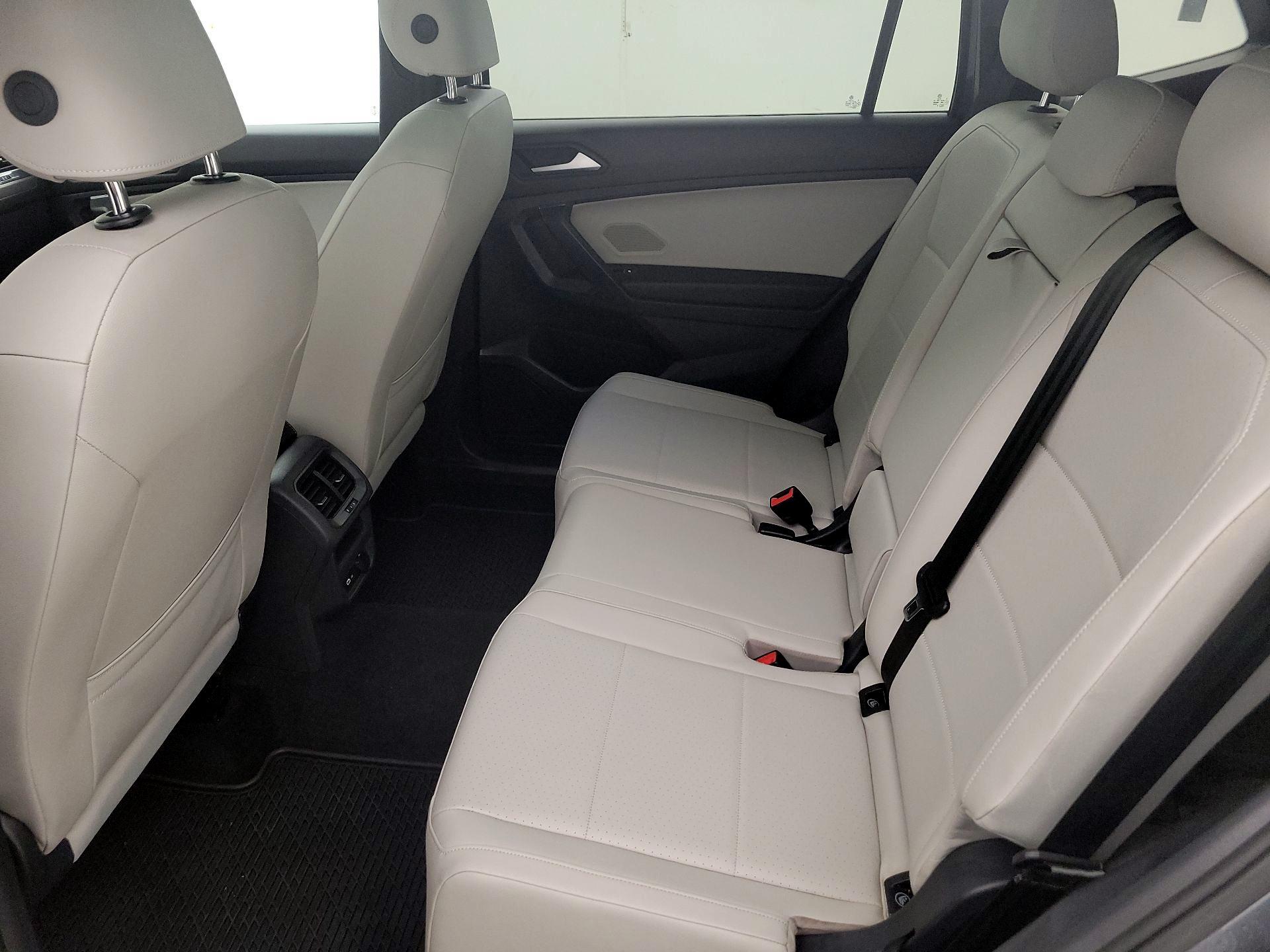 Thumbnail: 2021 Volkswagen Tiguan - 19