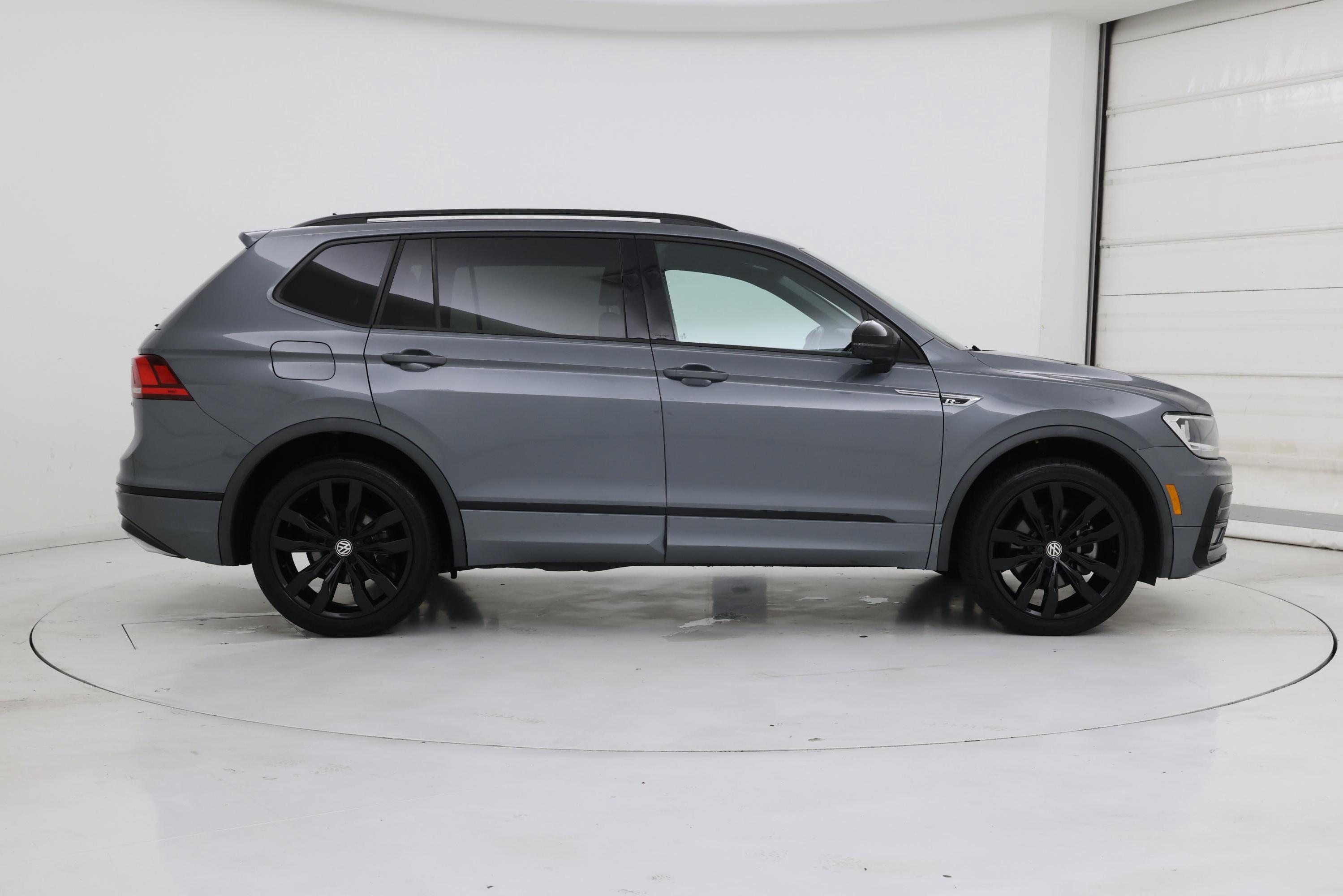 Thumbnail: 2021 Volkswagen Tiguan - 7