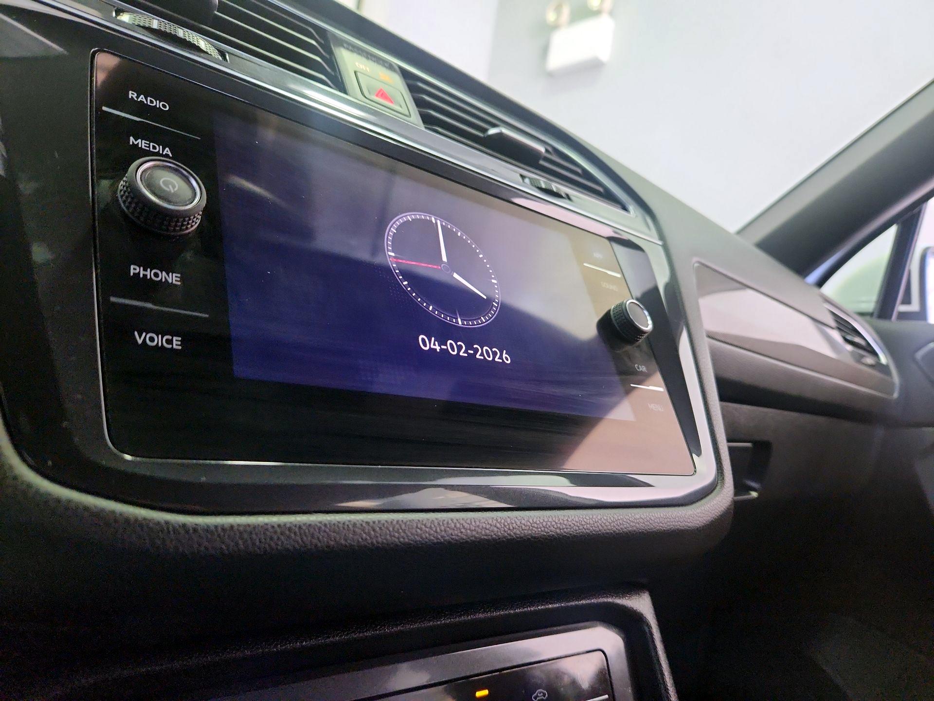 Thumbnail: 2022 Volkswagen Tiguan - 15