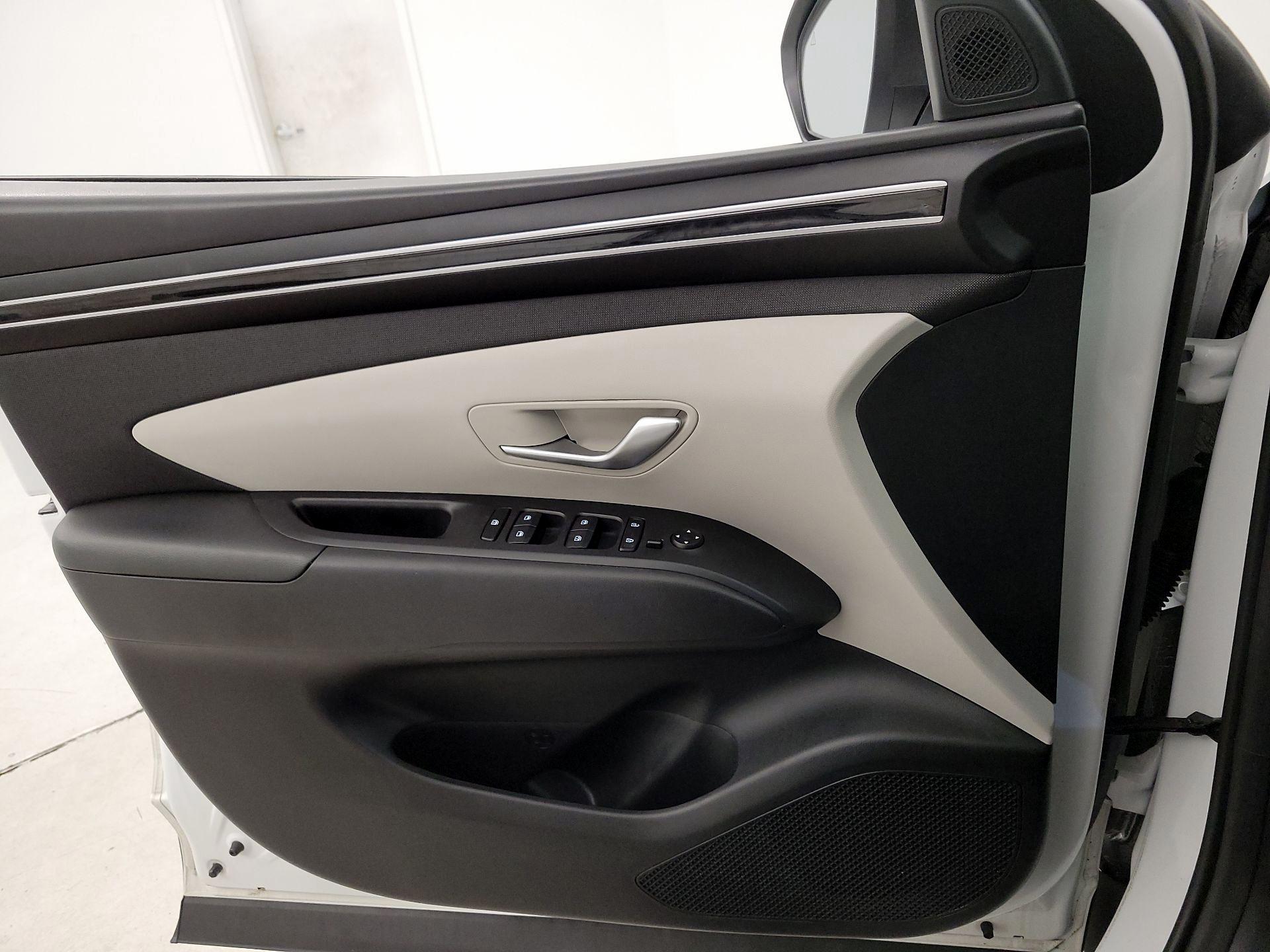 Thumbnail: 2023 Hyundai Tucson - 12