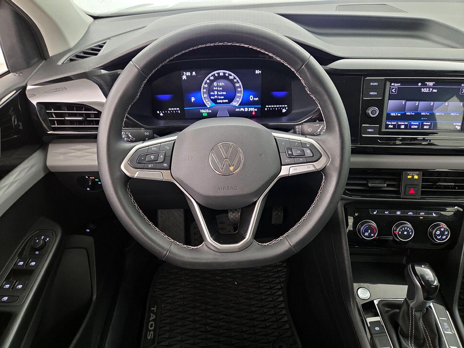 Thumbnail: 2024 Volkswagen Taos - 10