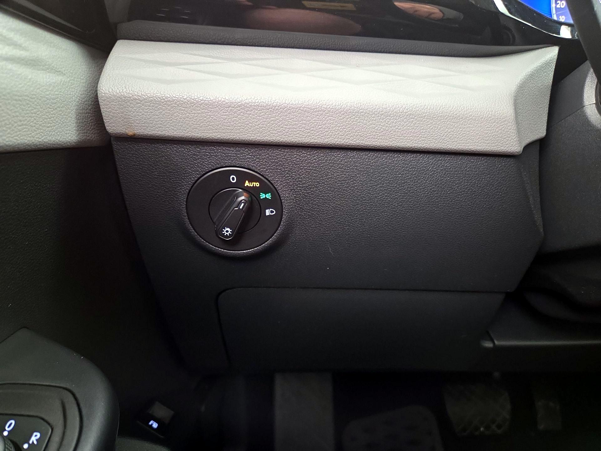 Thumbnail: 2024 Volkswagen Taos - 13