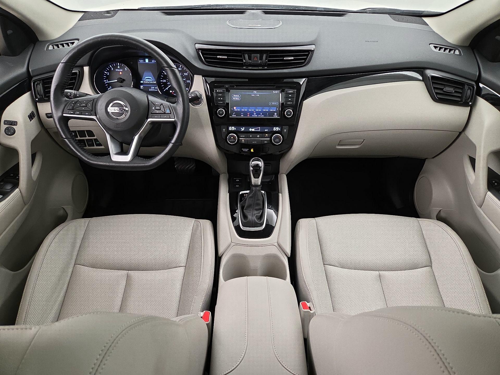 Thumbnail: 2022 Nissan Rogue Sport - 9
