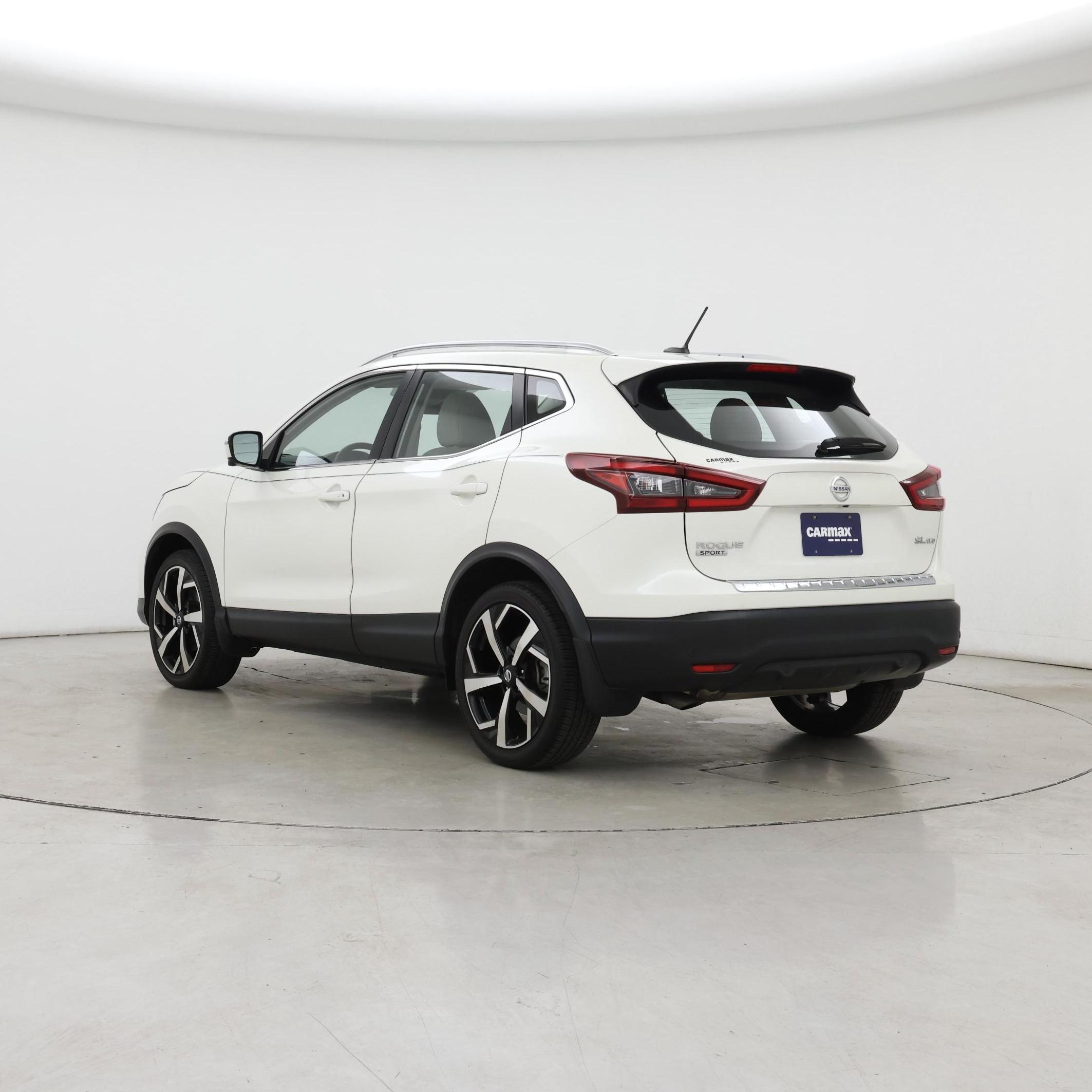 Thumbnail: 2022 Nissan Rogue Sport - 2