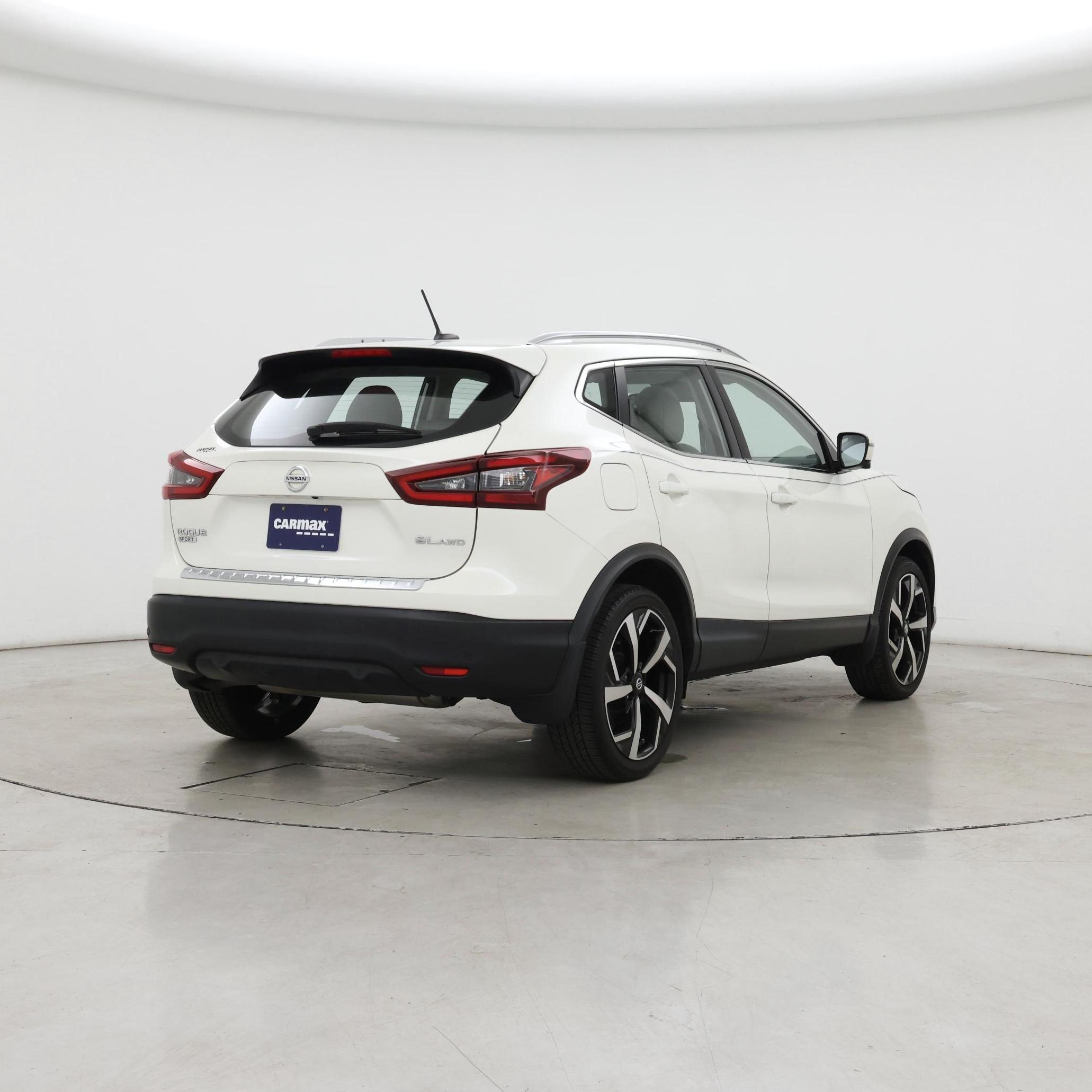 Thumbnail: 2022 Nissan Rogue Sport - 8