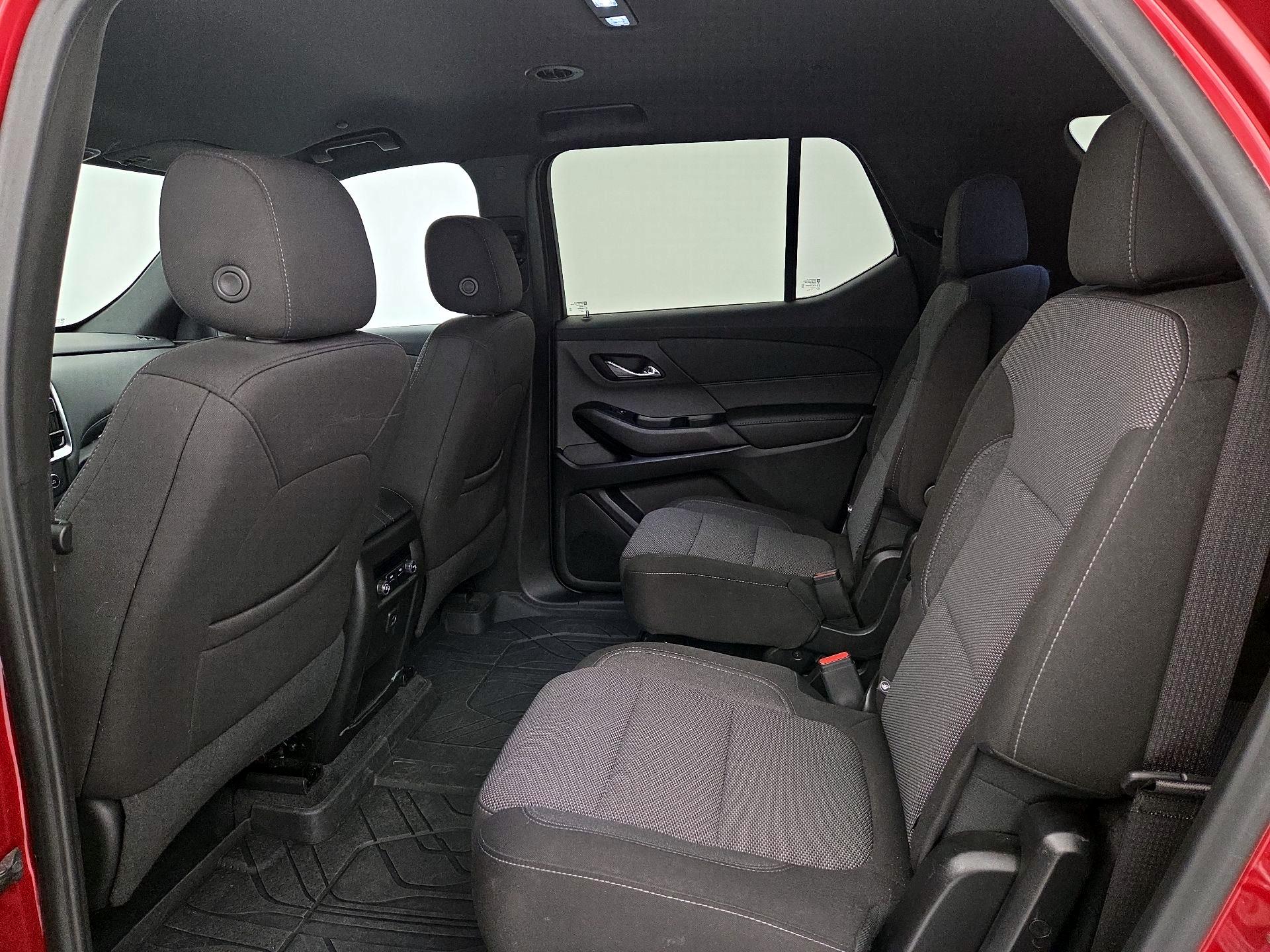 Thumbnail: 2023 Chevrolet Traverse - 19