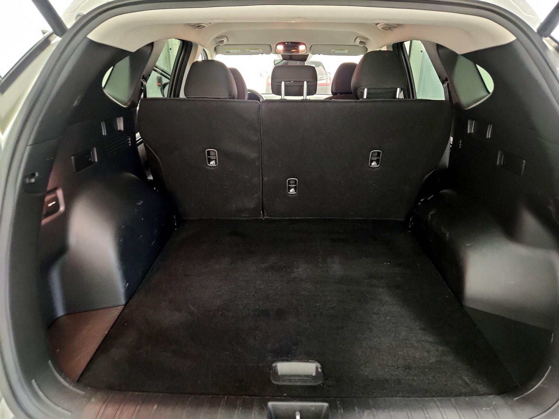 Thumbnail: 2023 Hyundai Tucson - 18