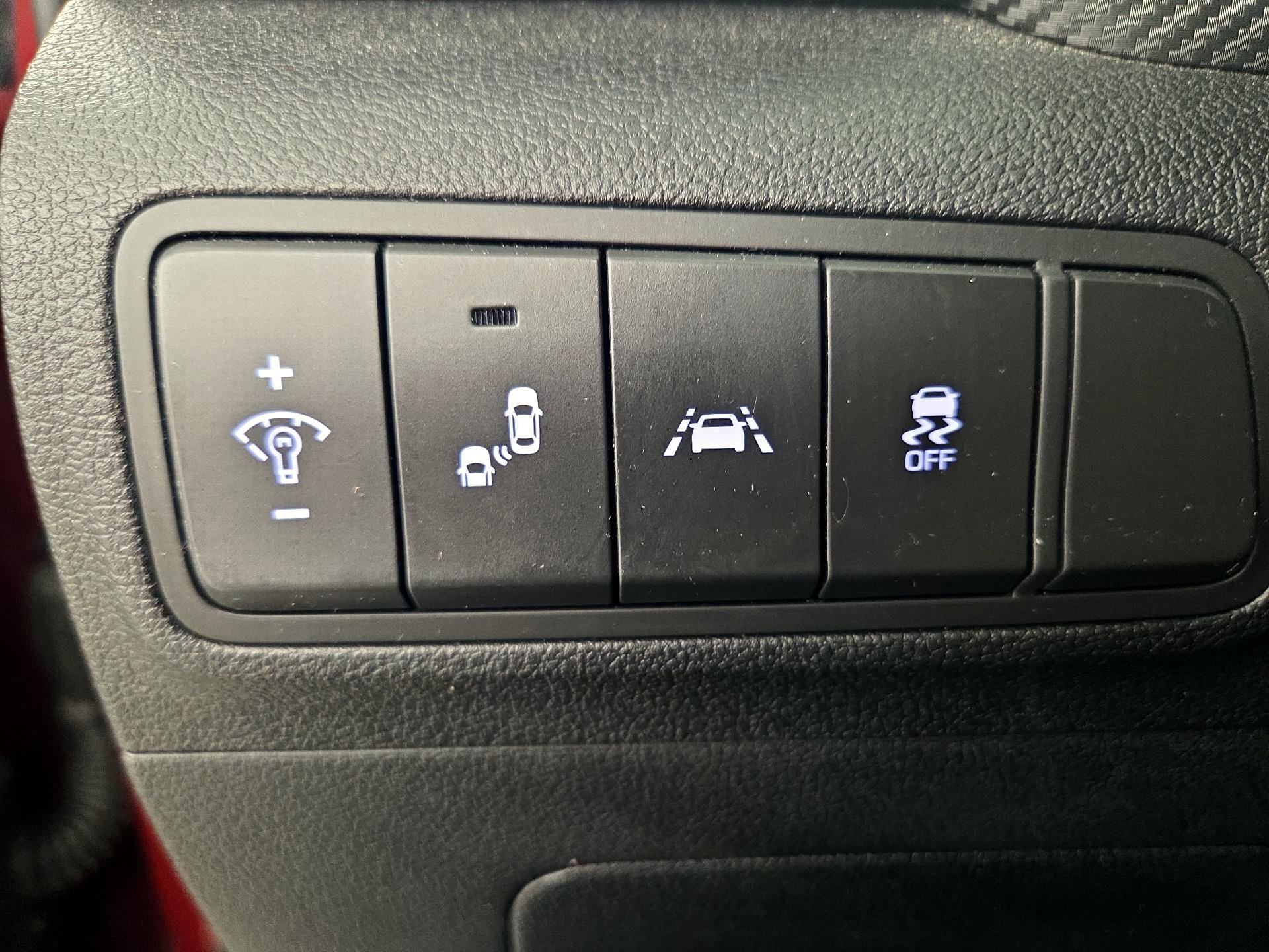 Thumbnail: 2020 Hyundai Tucson - 13