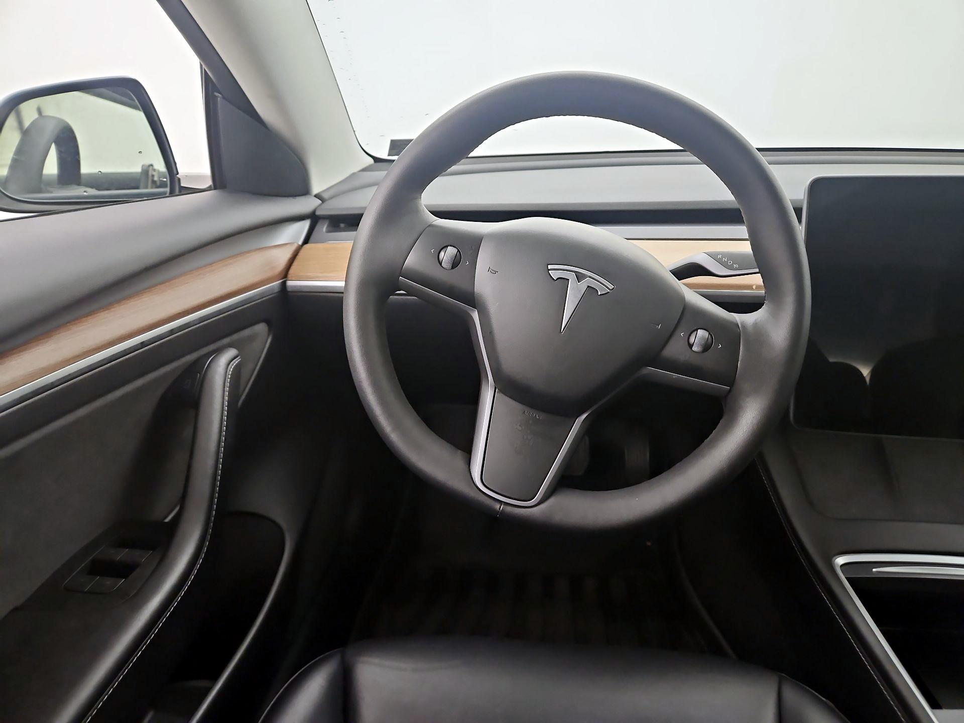 Thumbnail: 2022 Tesla Model 3 - 10