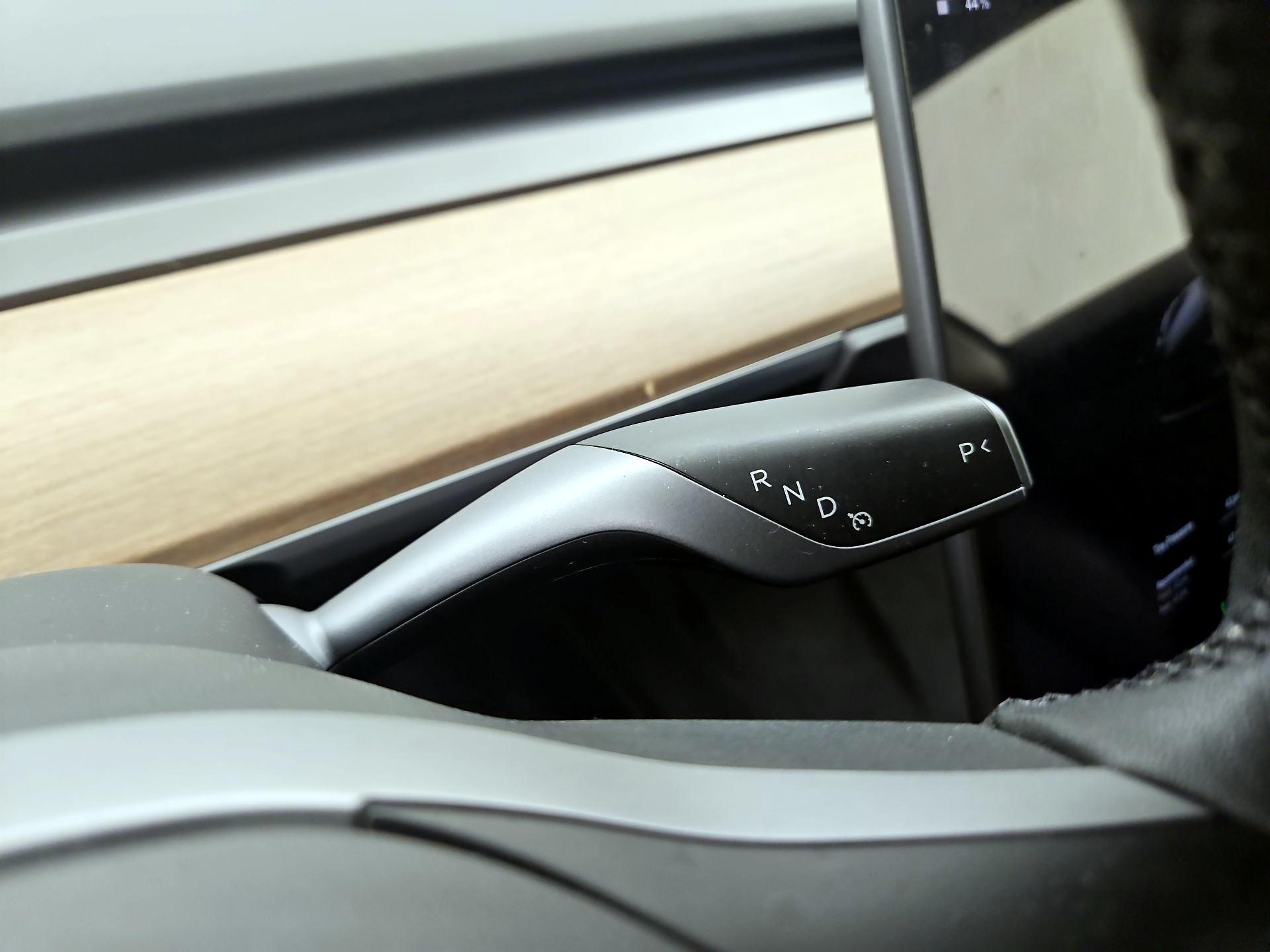 Thumbnail: 2022 Tesla Model 3 - 17