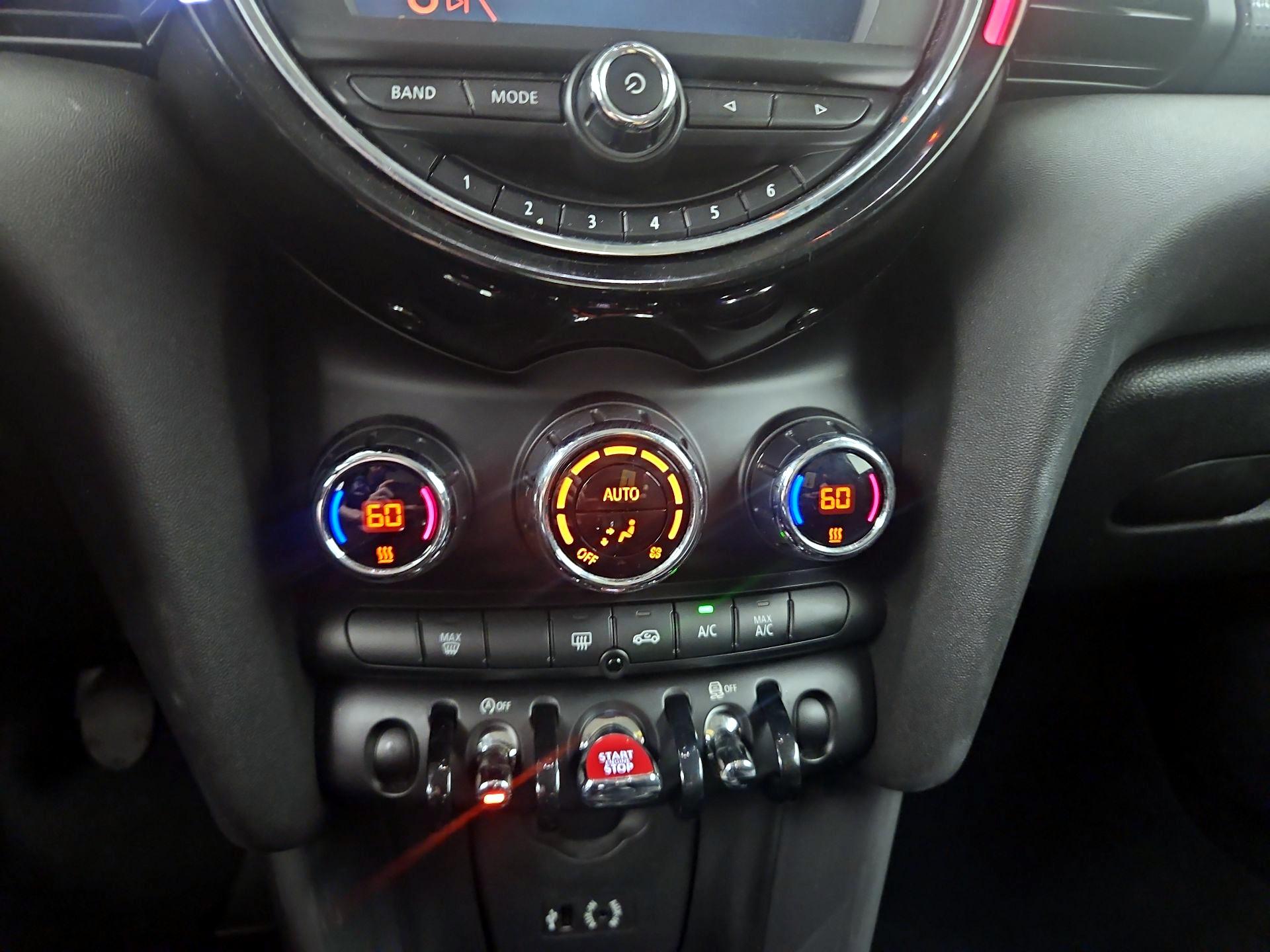 Thumbnail: 2017 MINI Cooper Hardtop - 15