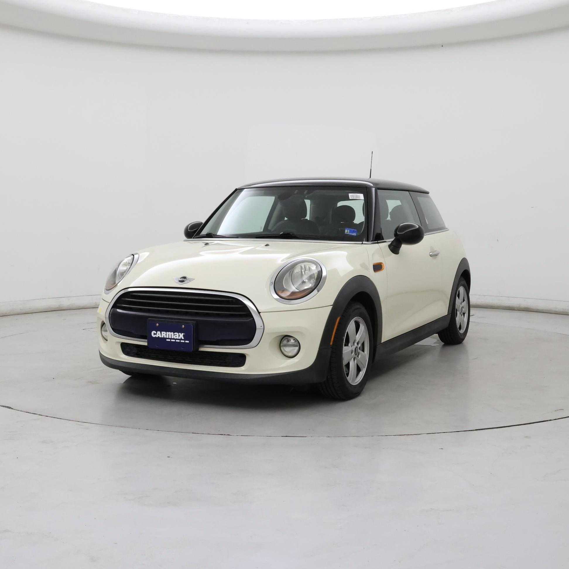 Thumbnail: 2017 MINI Cooper Hardtop - 4
