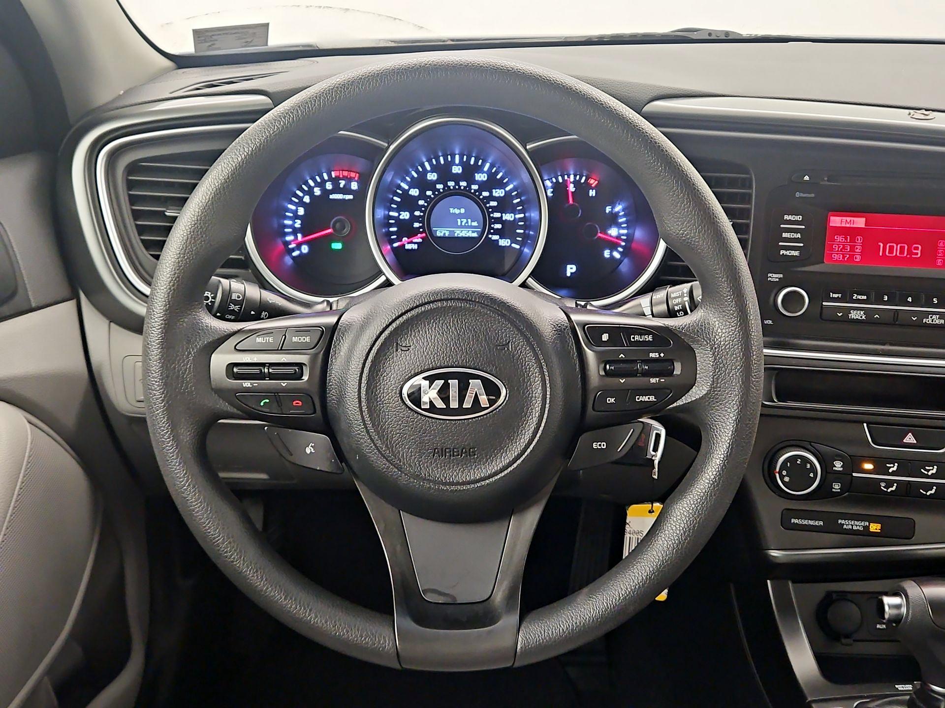 Thumbnail: 2015 Kia Optima - 10