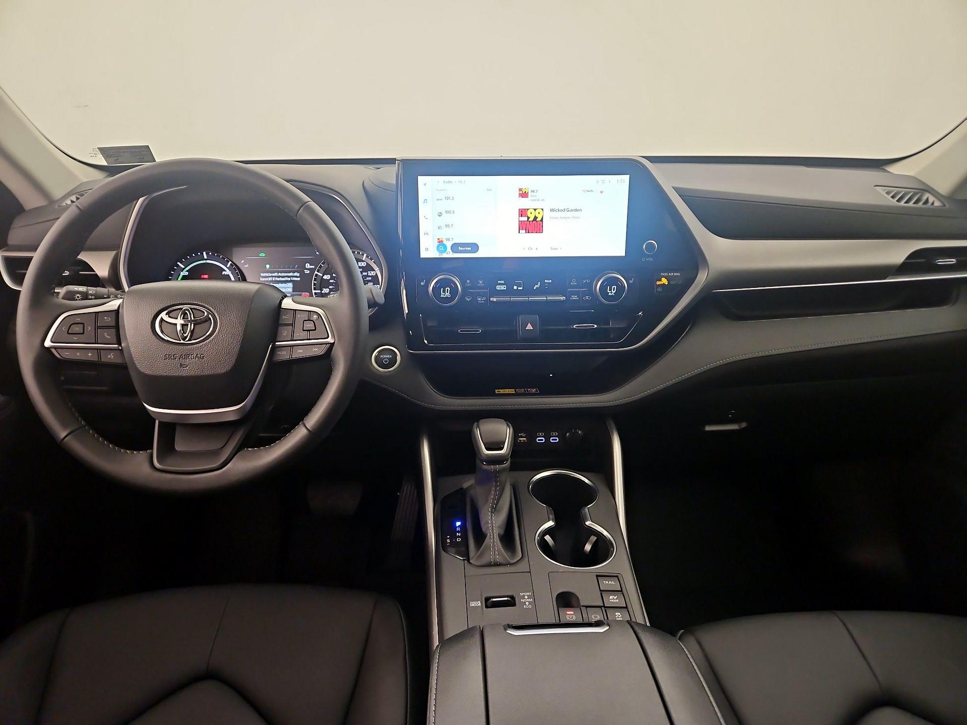 Thumbnail: 2026 Toyota Highlander - 9