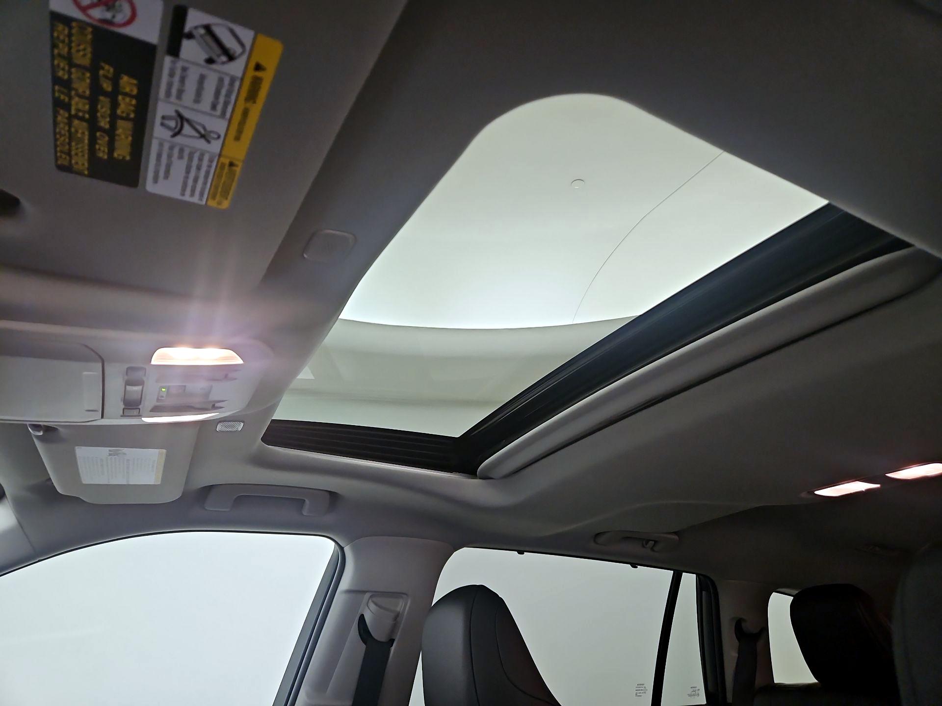 Thumbnail: 2026 Toyota Highlander - 19