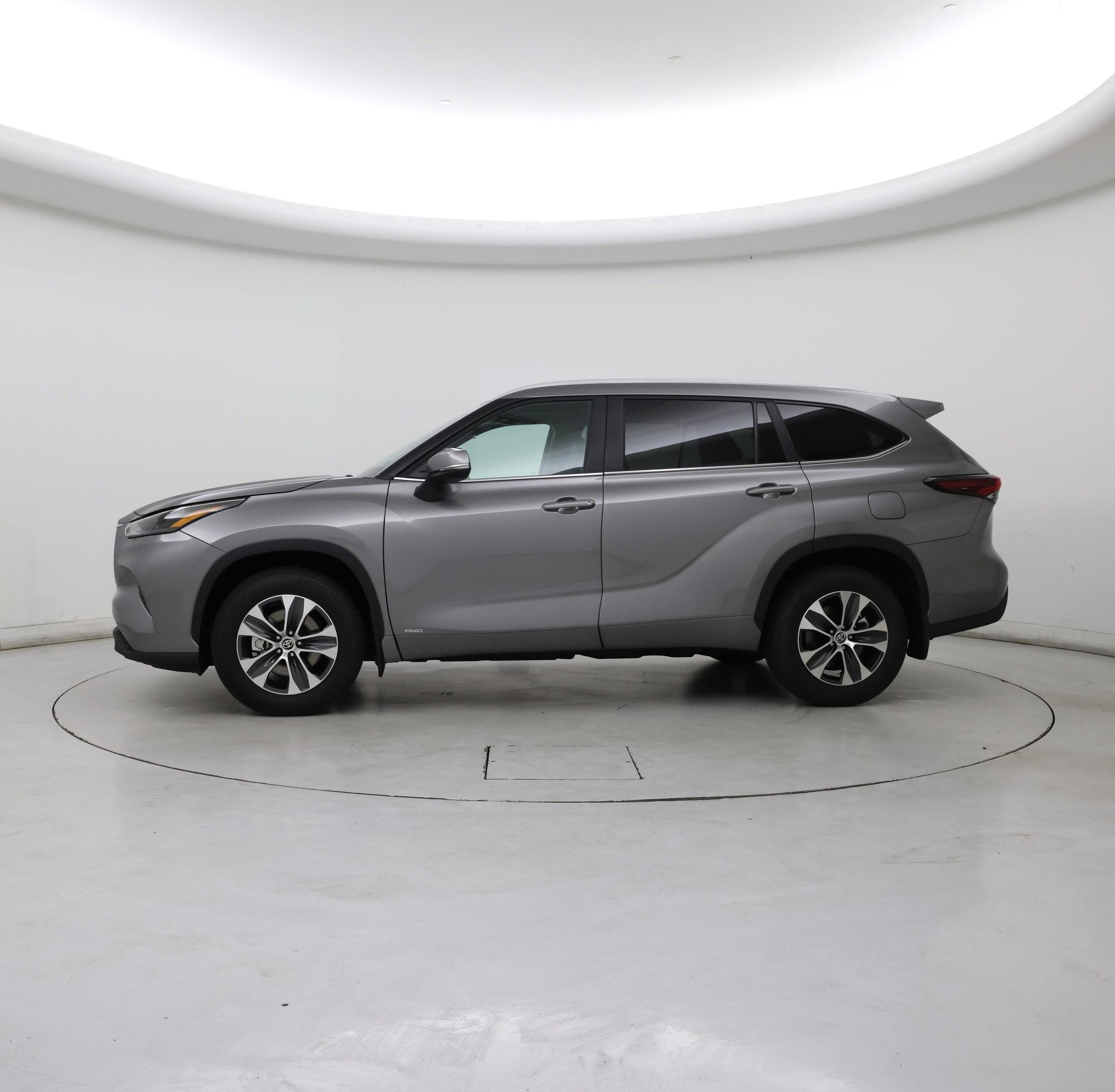 Thumbnail: 2026 Toyota Highlander - 3