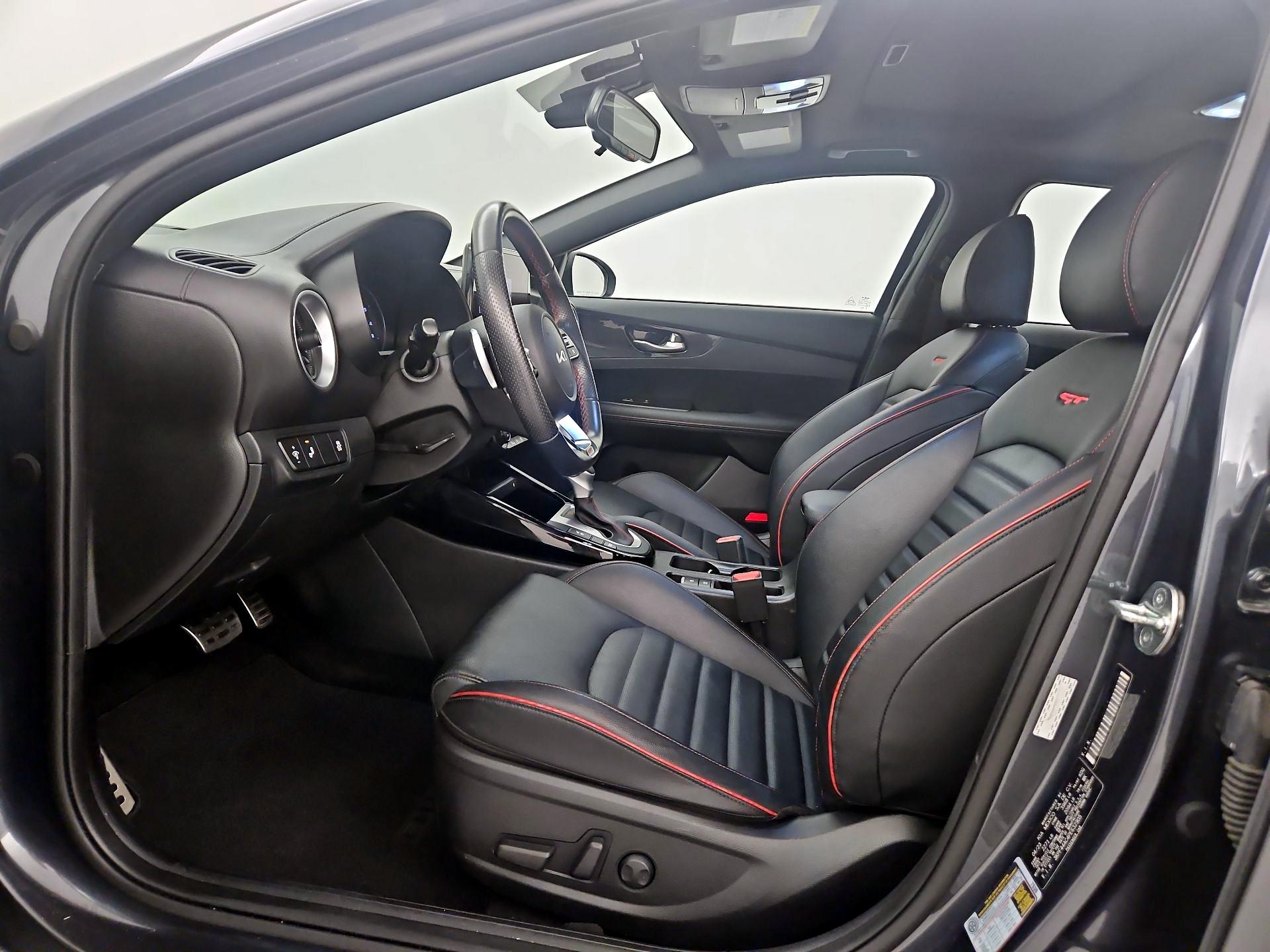 Thumbnail: 2023 Kia Forte - 11