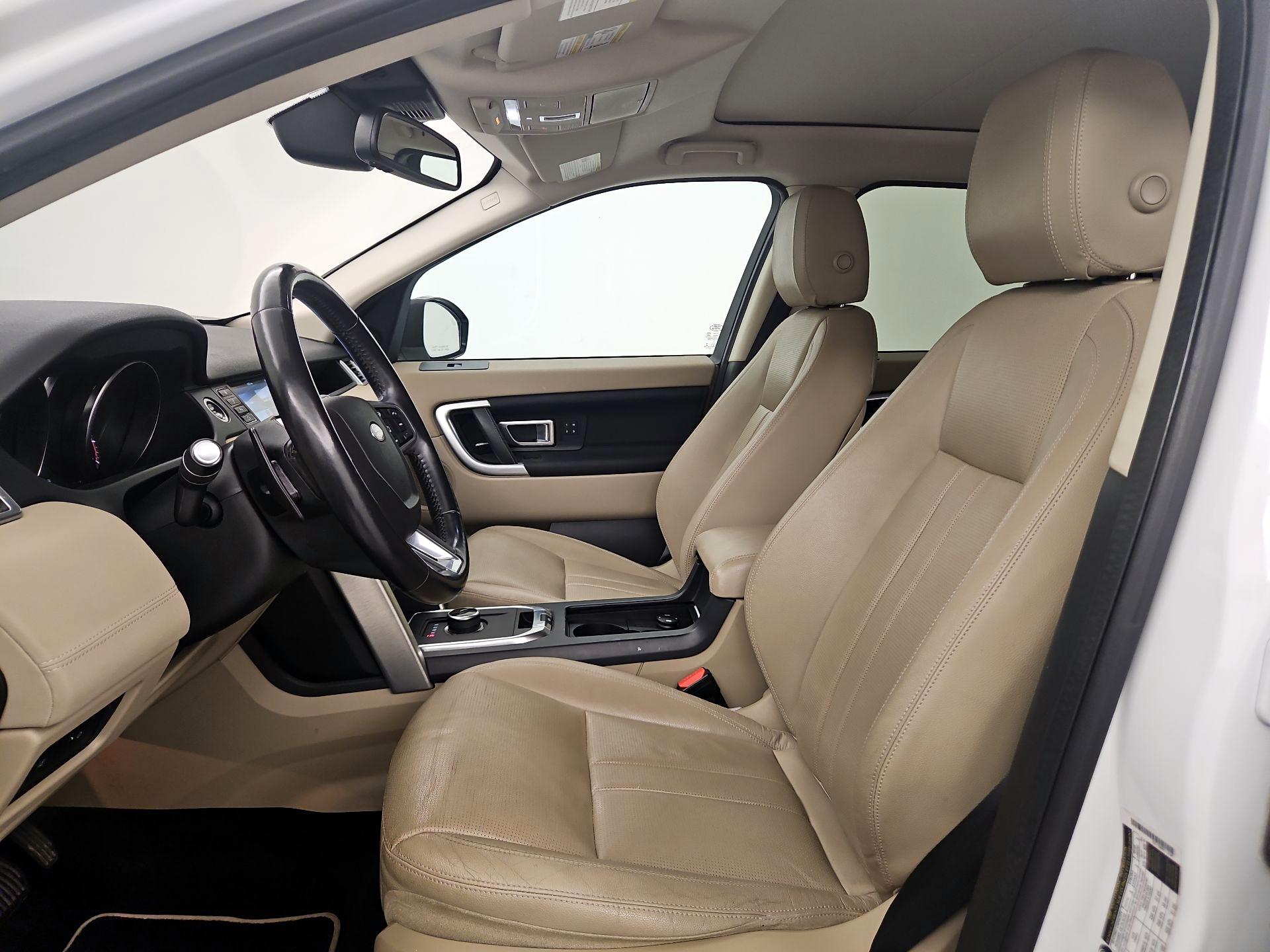 Thumbnail: 2018 Land Rover Discovery Sport - 11