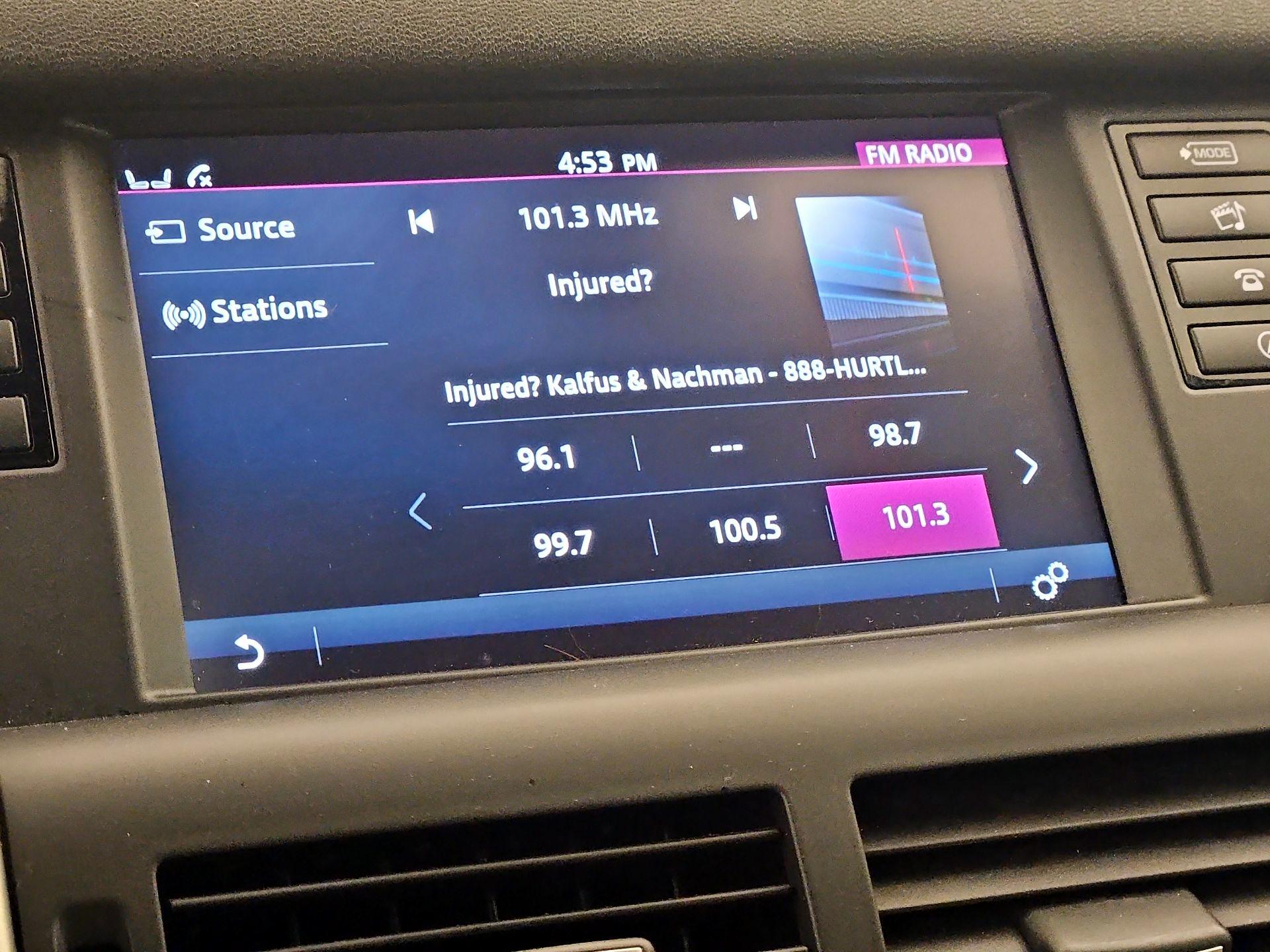 Thumbnail: 2018 Land Rover Discovery Sport - 15