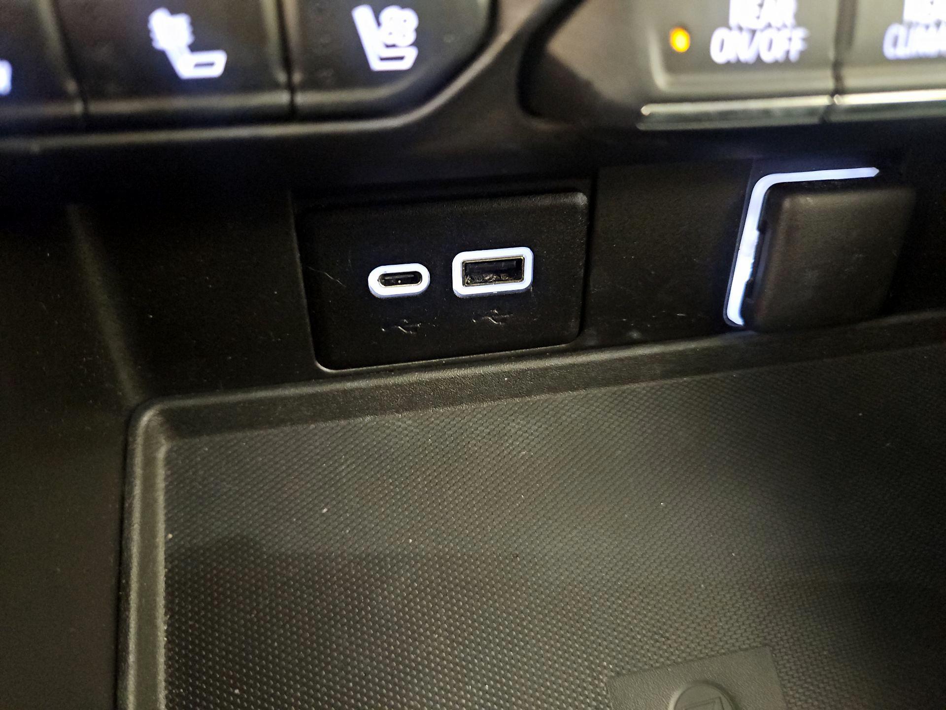 Thumbnail: 2022 GMC Yukon - 18