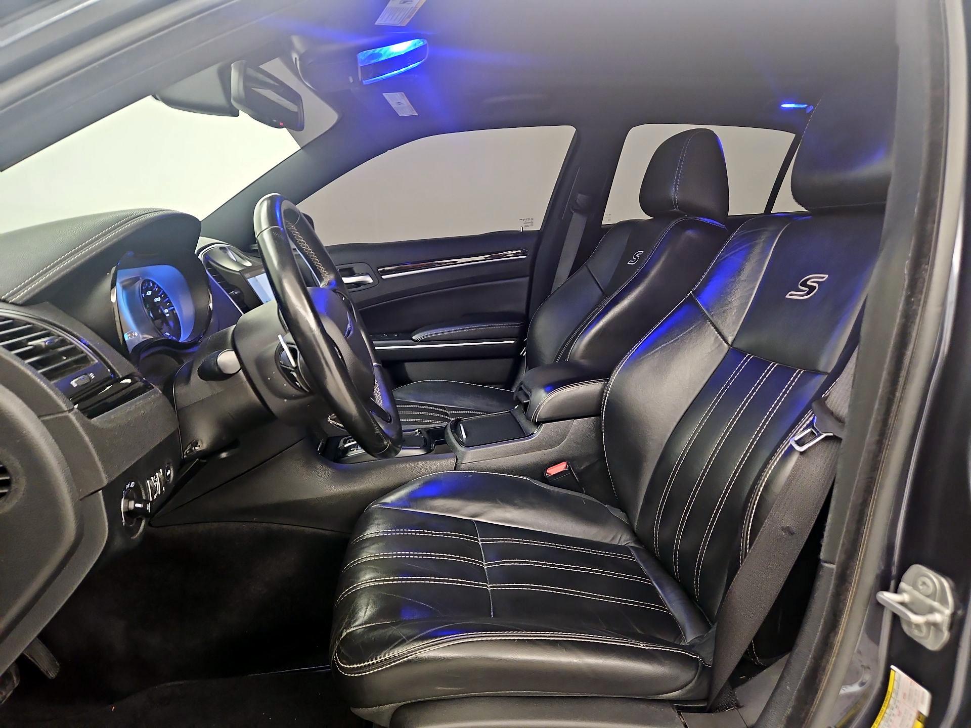 Thumbnail: 2018 Chrysler 300 - 11