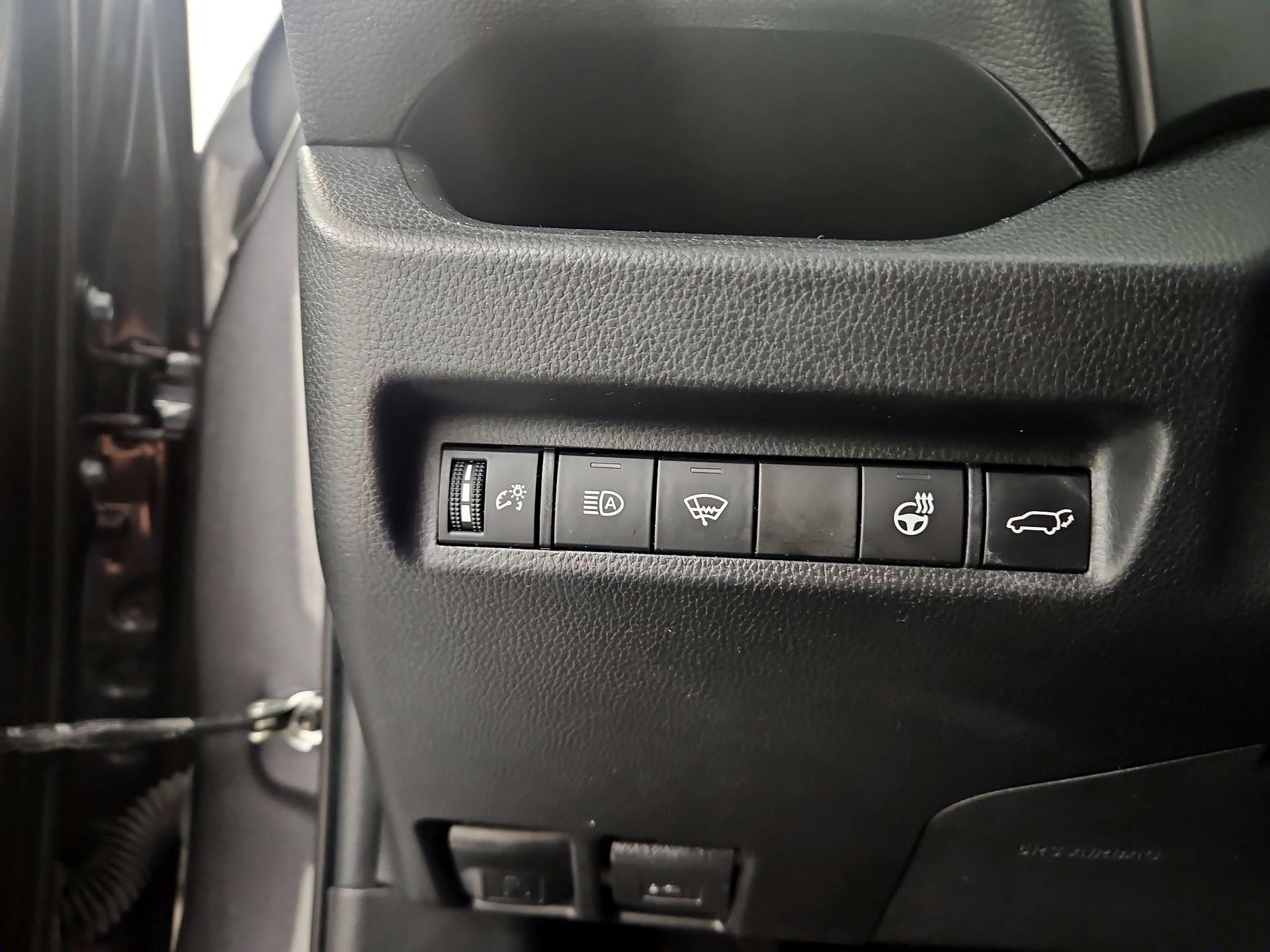 Thumbnail: 2022 Toyota RAV4 - 13