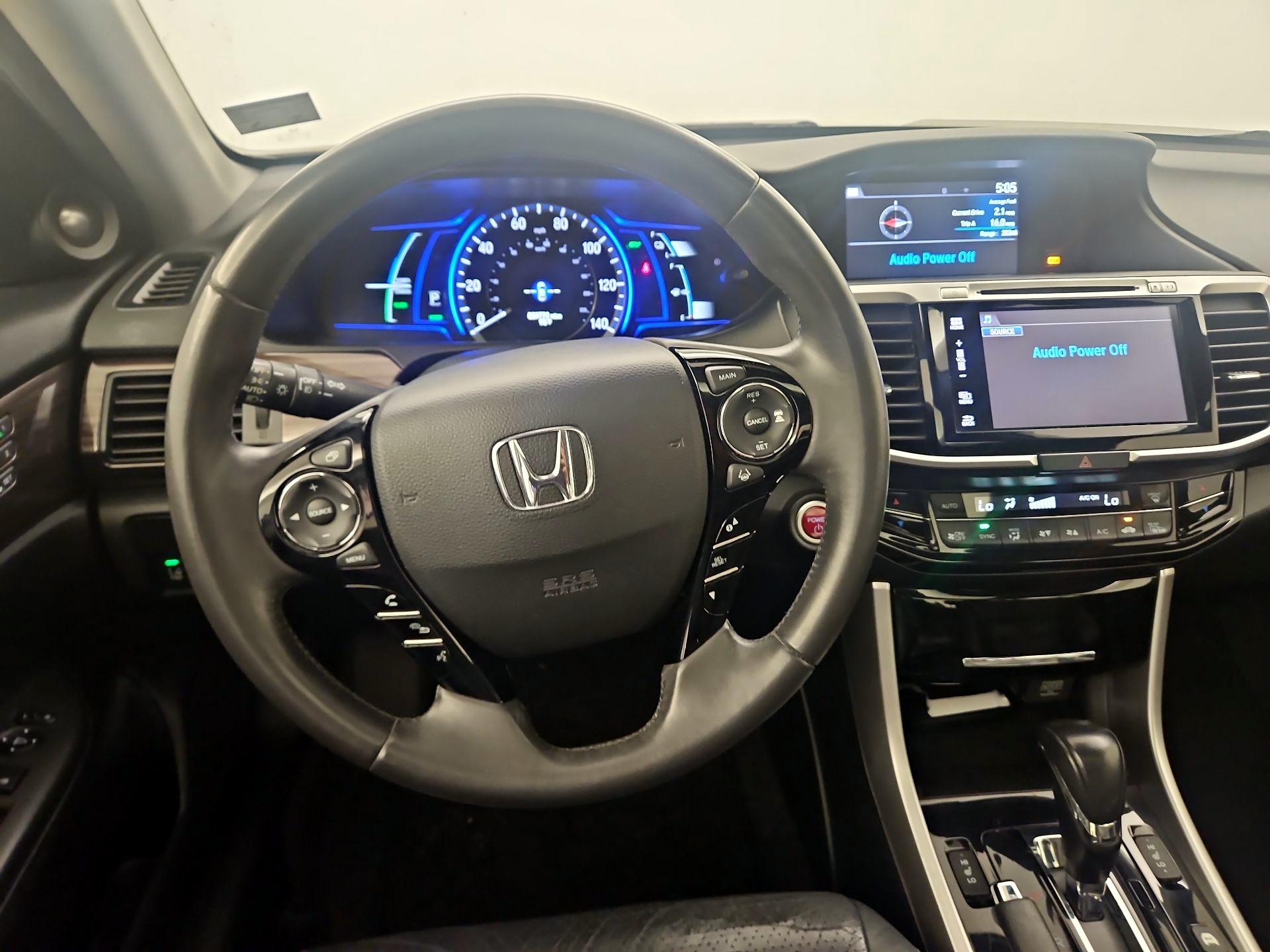 Thumbnail: 2017 Honda Accord - 10
