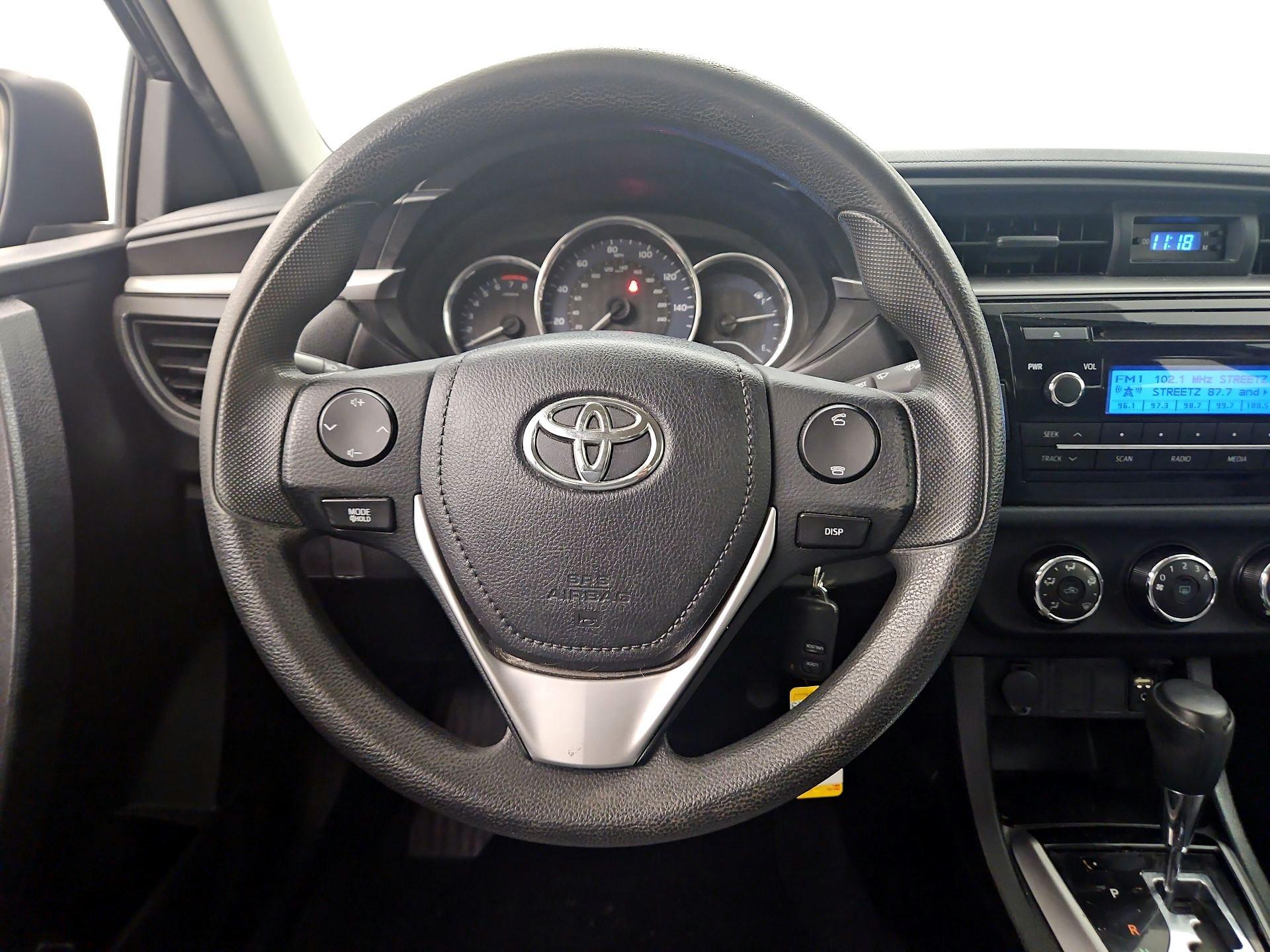 Thumbnail: 2015 Toyota Corolla - 10